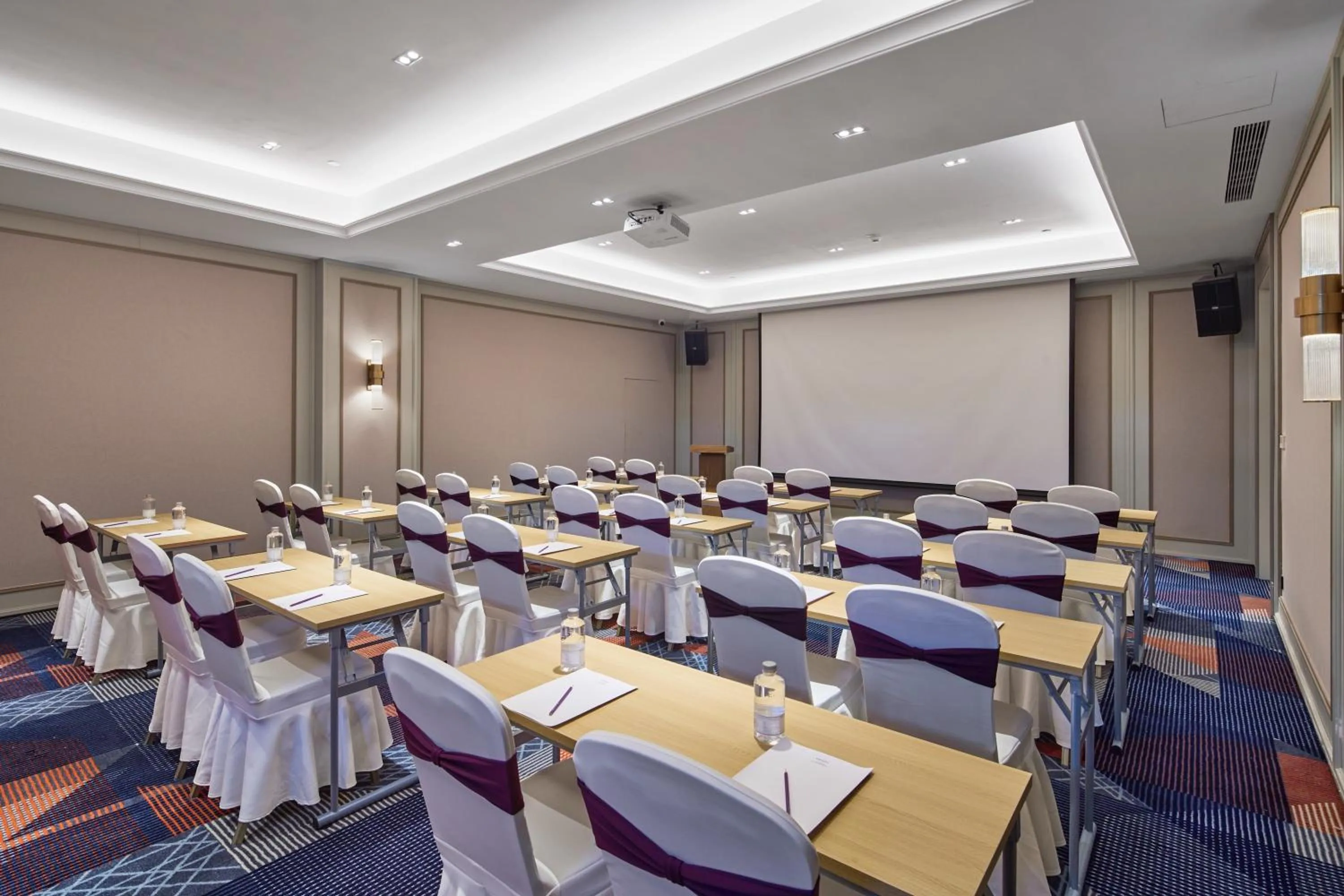 Meeting/conference room in Mercure Yiwu International Trade City
