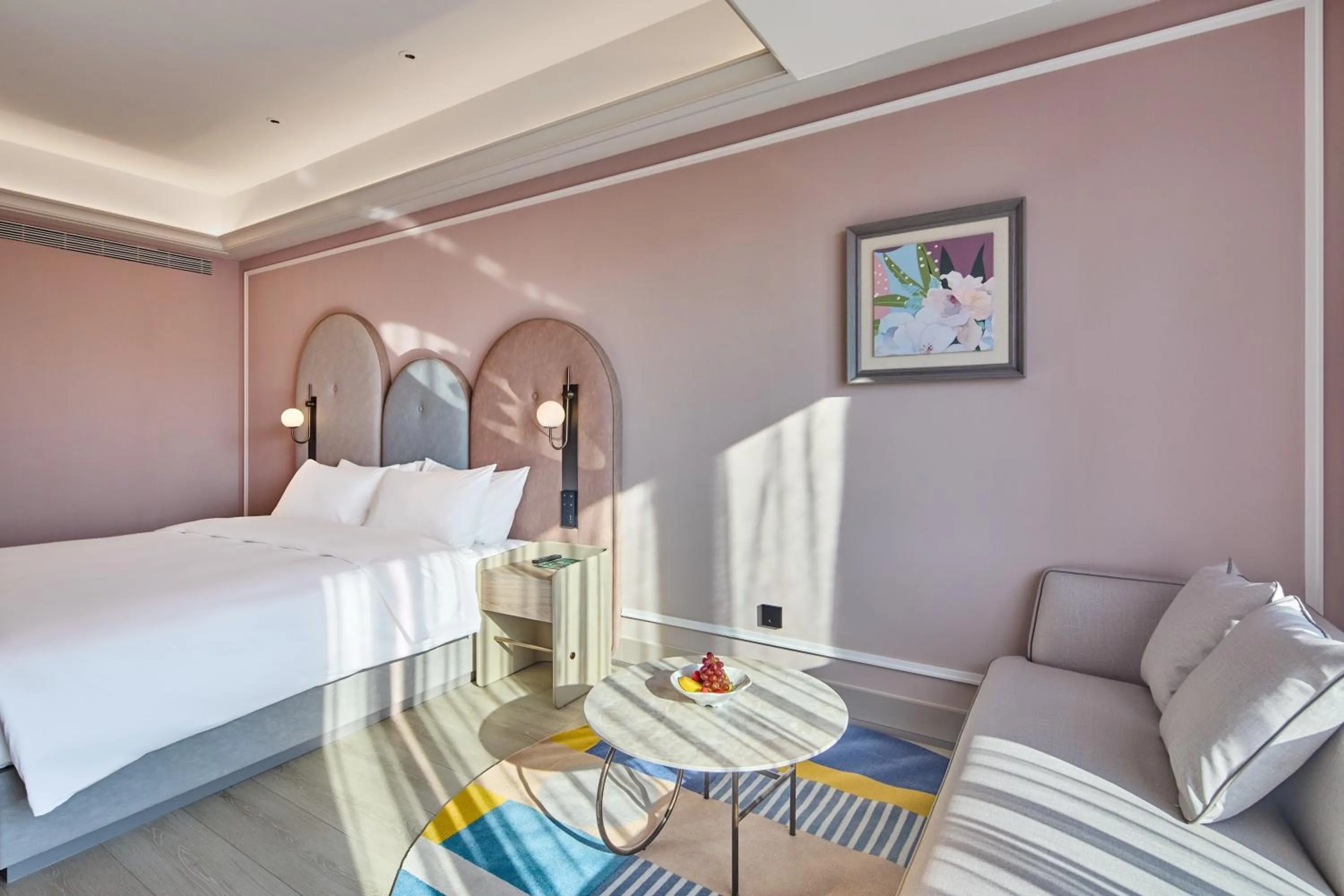 Seating area, Bed in Mercure Yiwu International Trade City