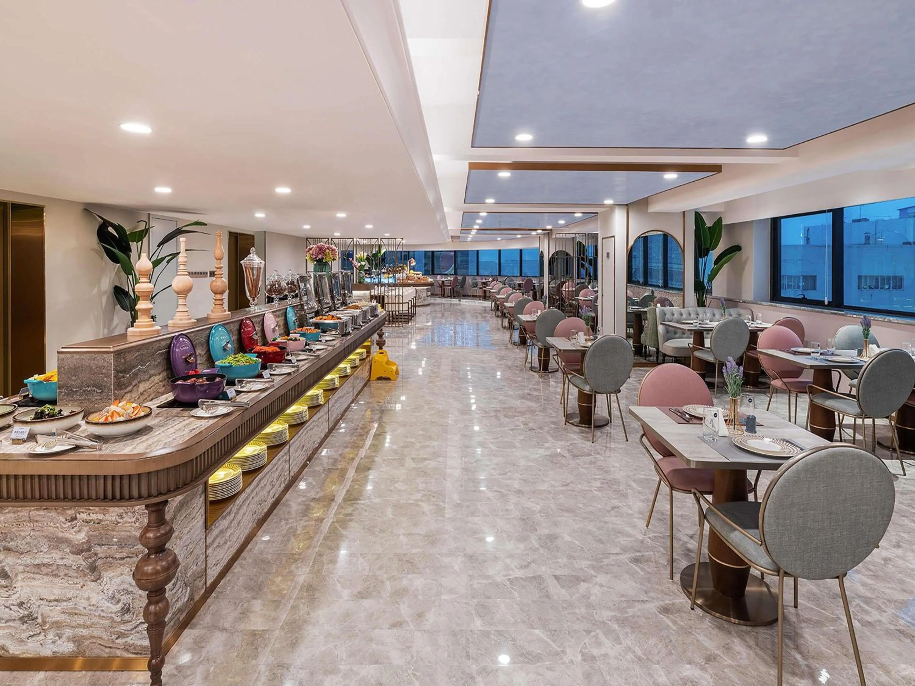 Restaurant/places to eat in Mercure Hefei Huaihe Road