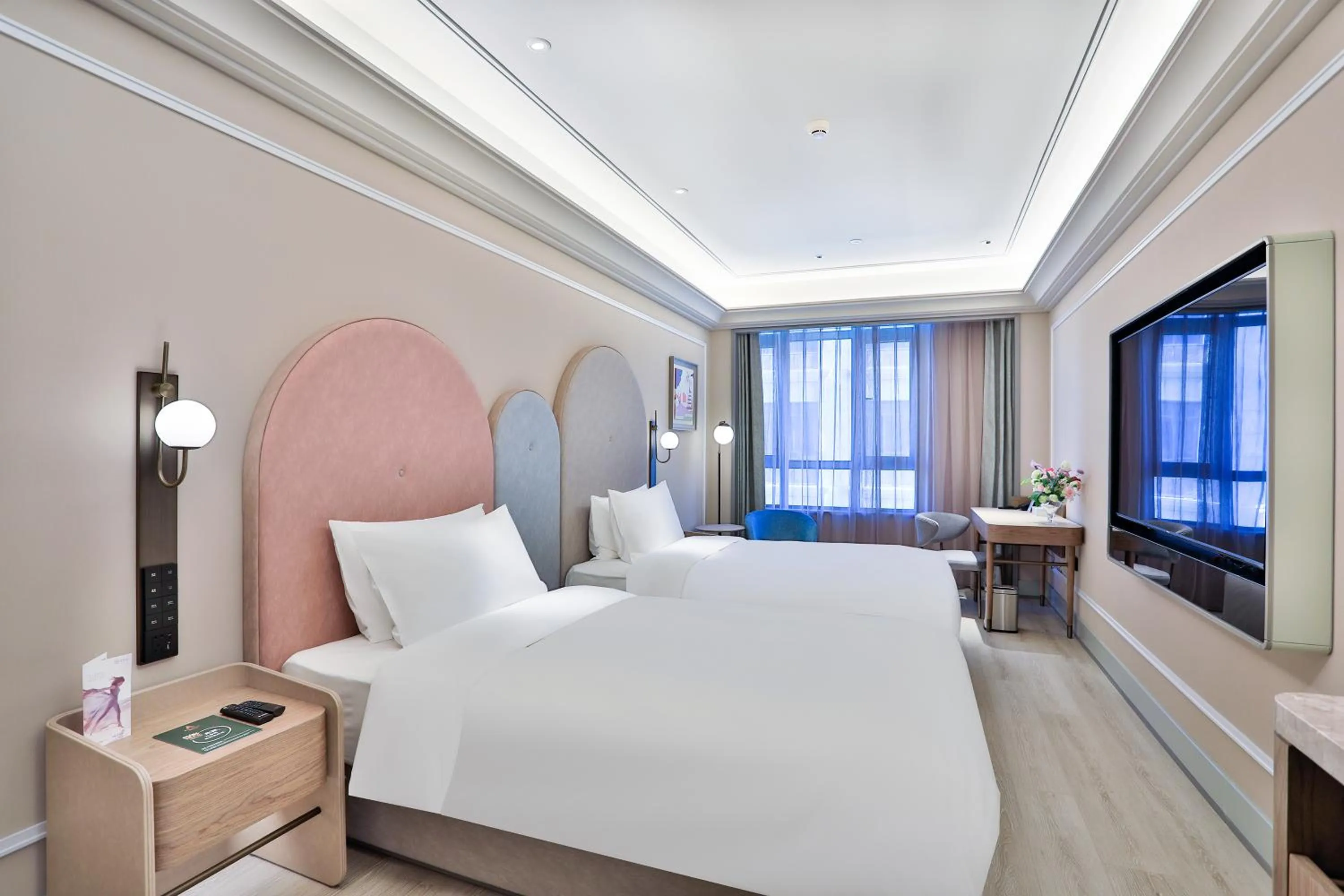 Bed in Mercure Hangzhou Xixi Zijingang