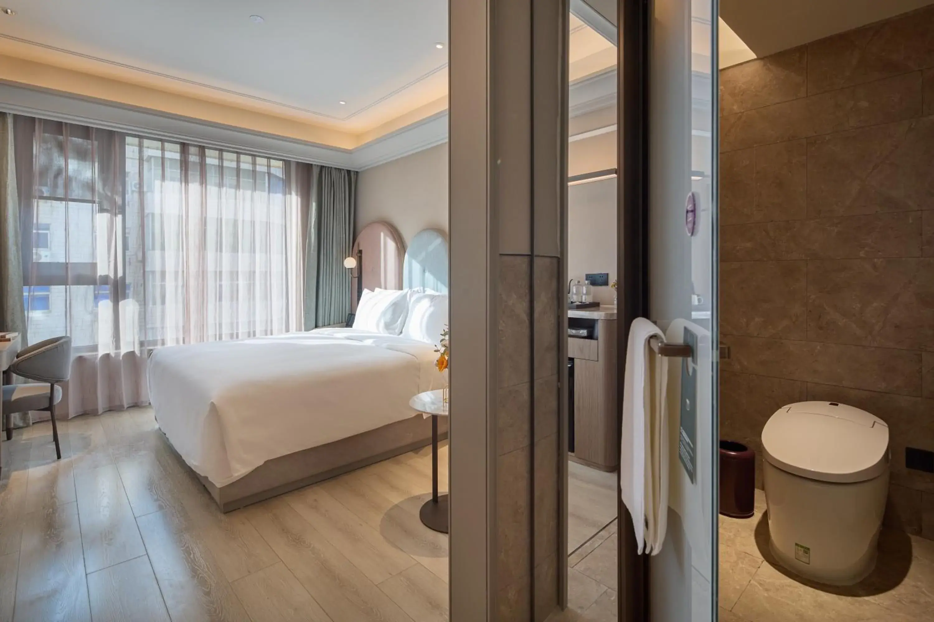 Superior King Room in Mercure Xi'an History Museum Superior King Room in Mercure Xi'an History Museum