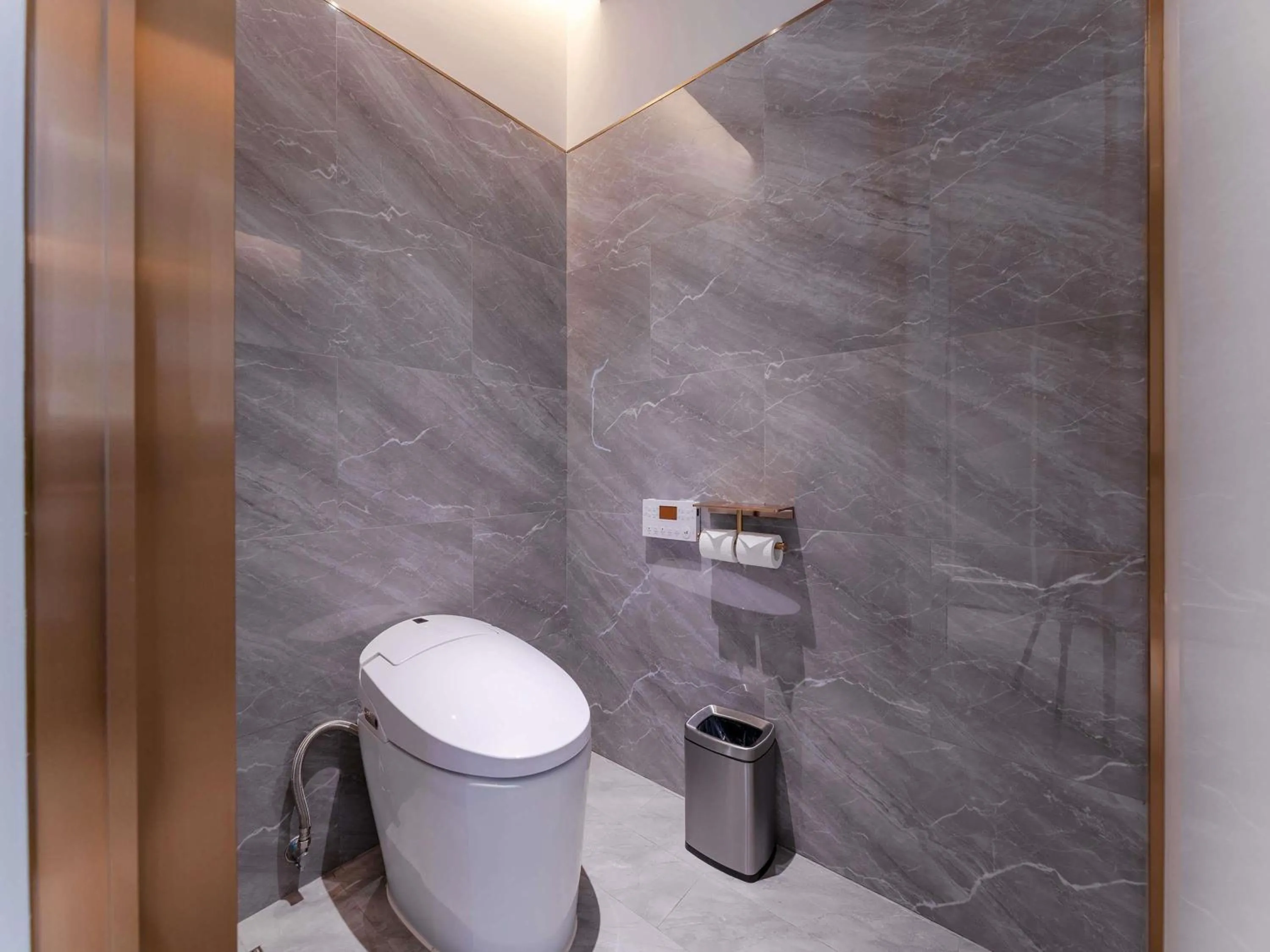 Bedroom in Mercure Shenzhen Nanshan