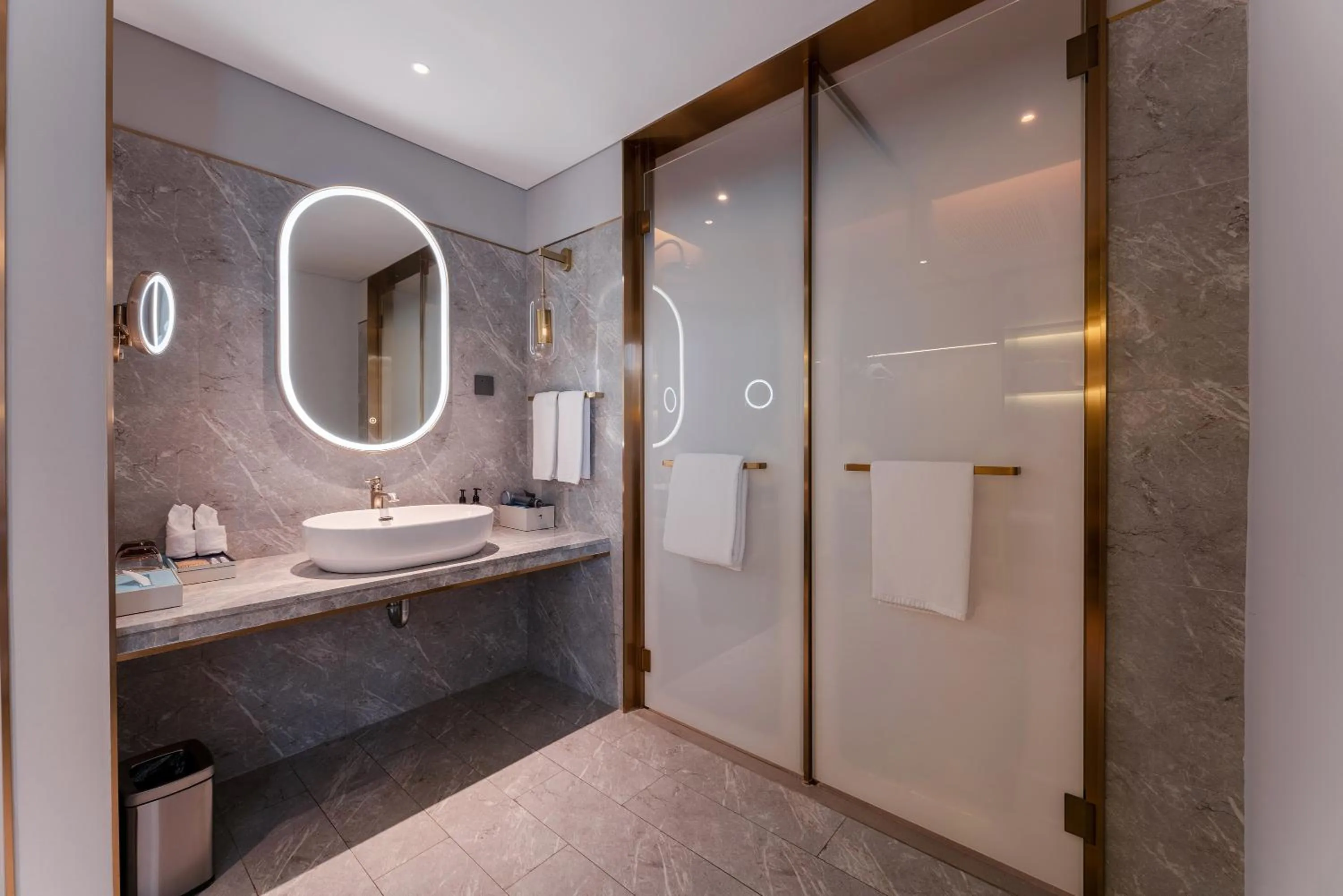 Toilet in Mercure Shenzhen Nanshan