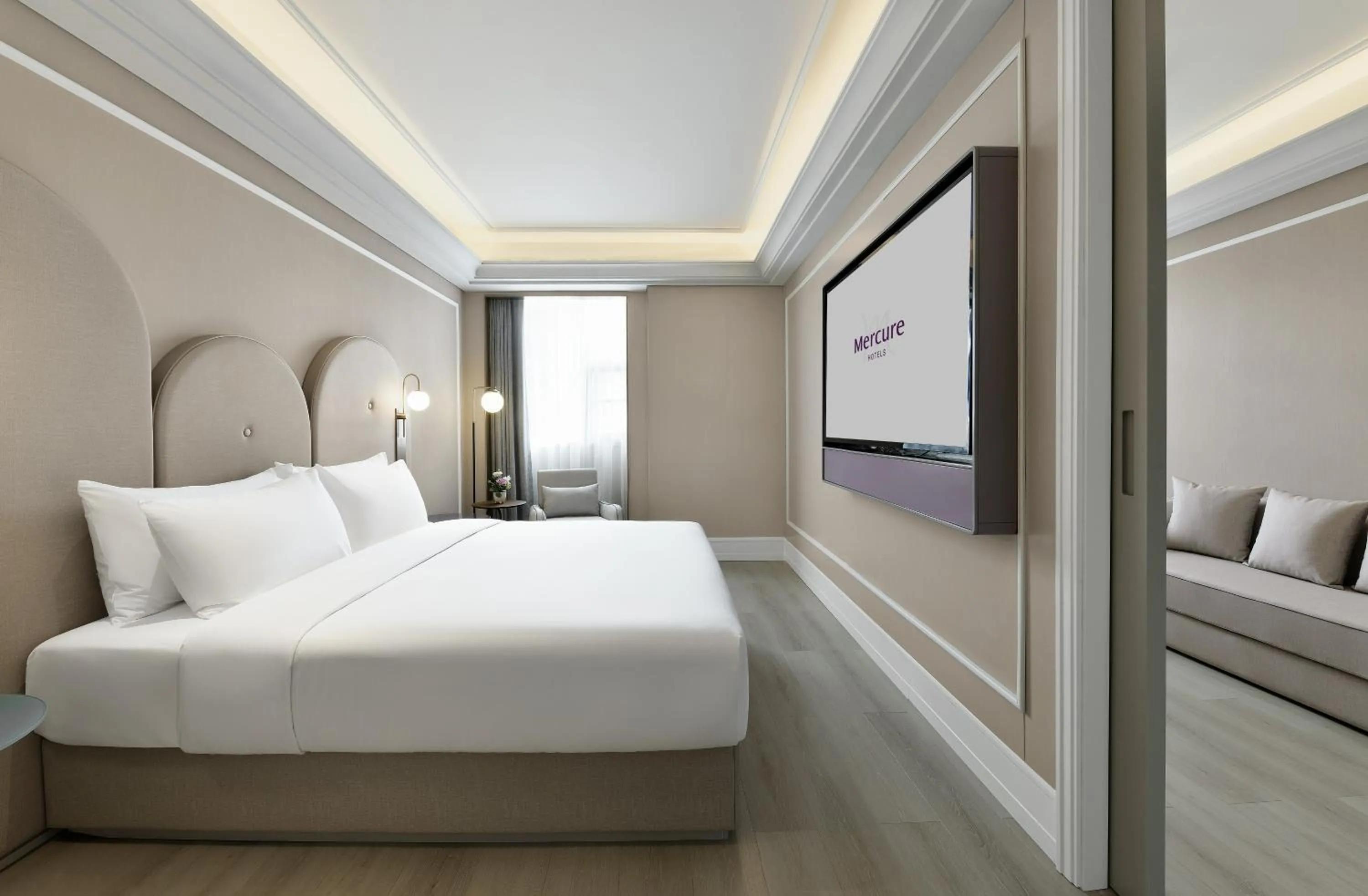 Photo of the whole room, Bed in Mercure Shenzhen Nanshan