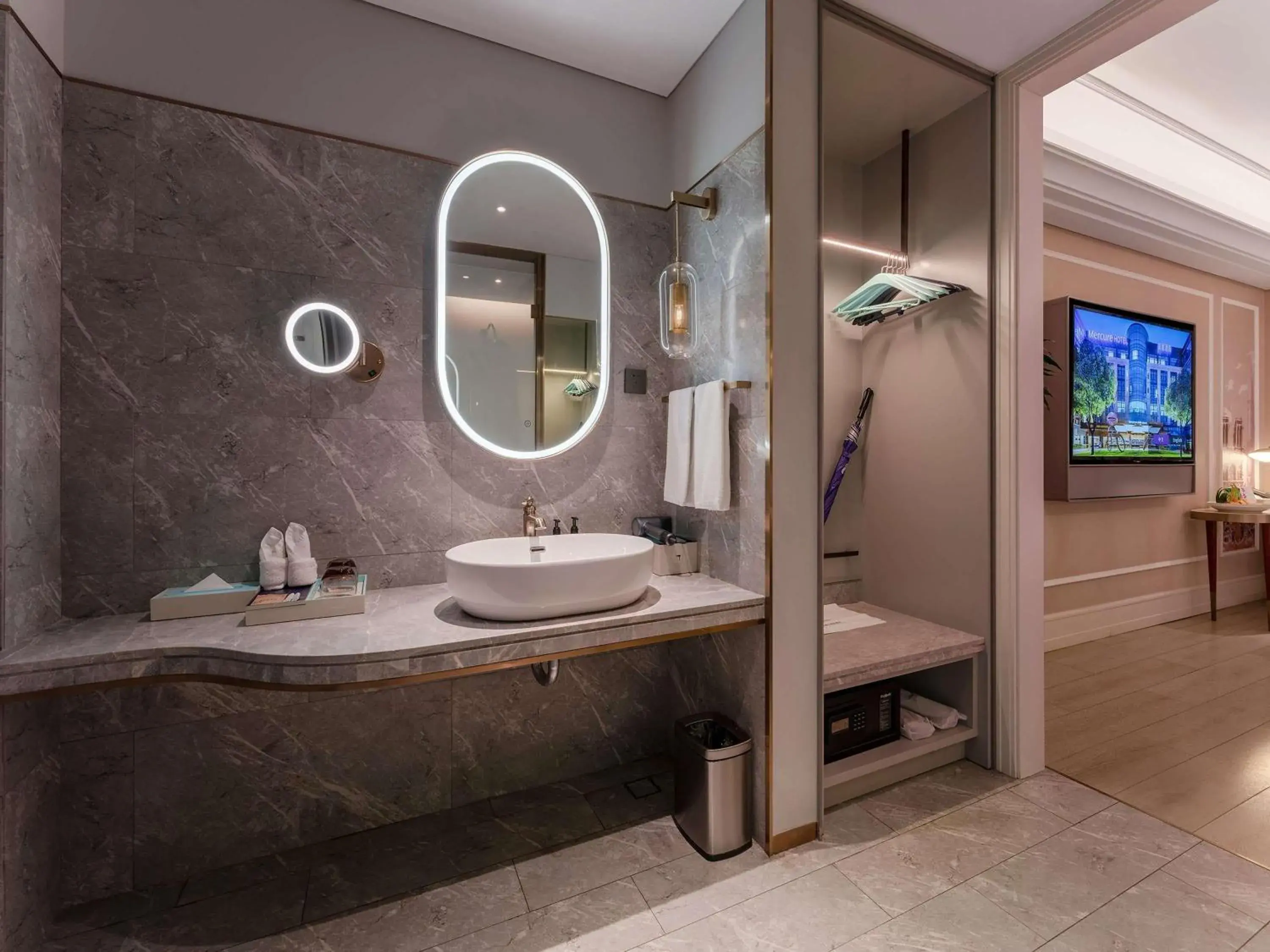 Superior Twin Room in Mercure Shenzhen Nanshan Superior Twin Room in Mercure Shenzhen Nanshan