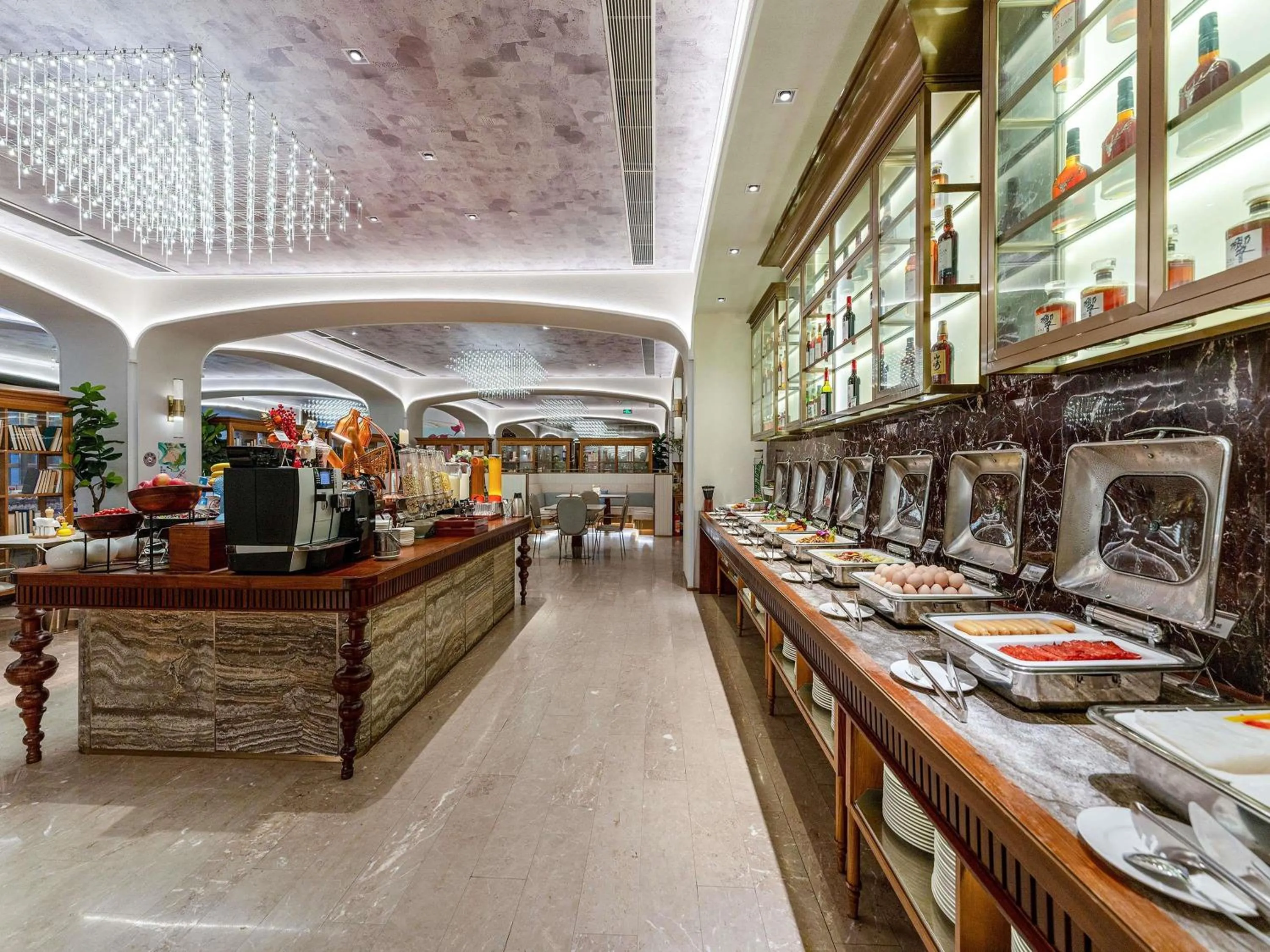 Restaurant/places to eat in Mercure Shenzhen Nanshan