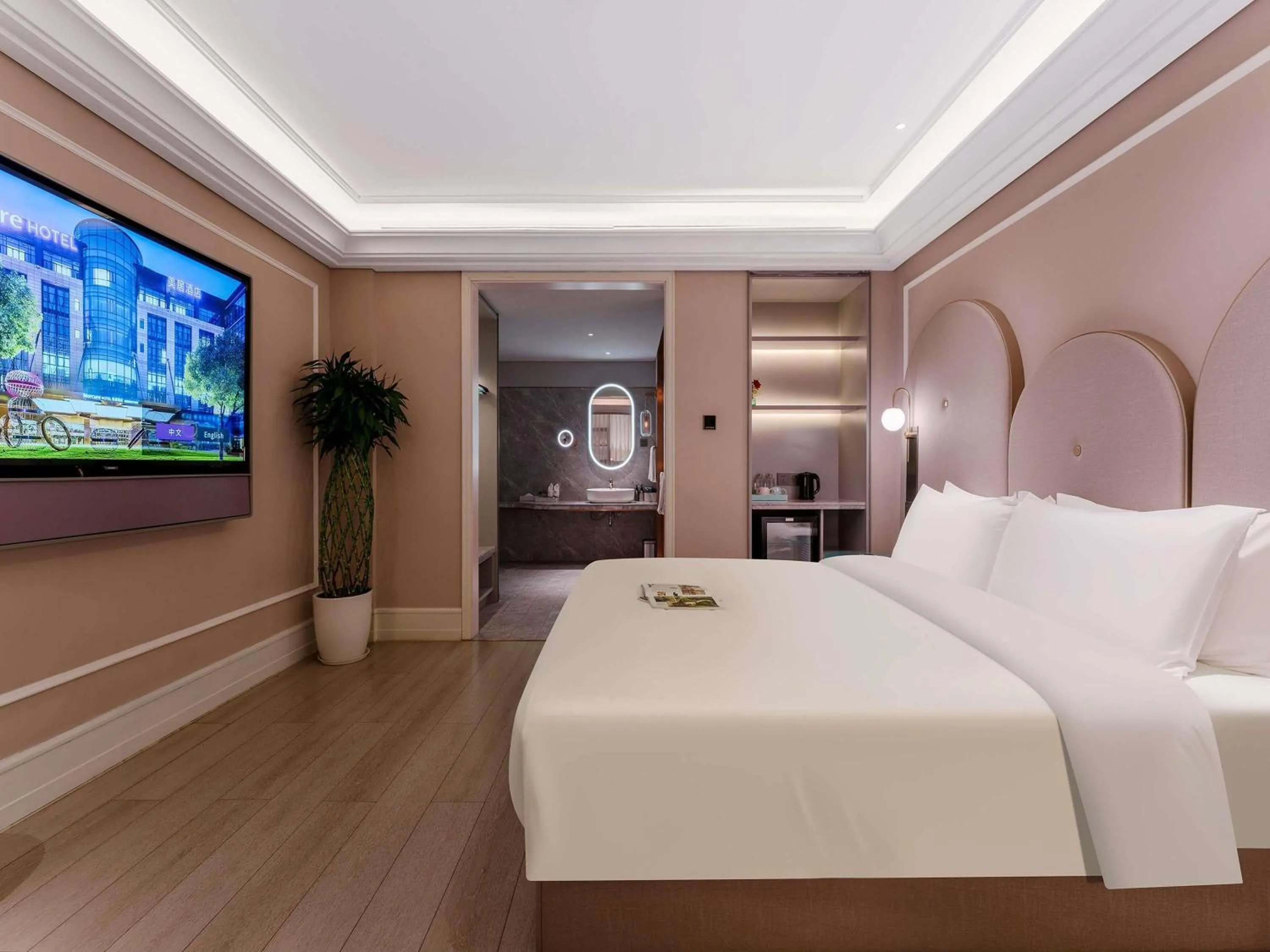 Bedroom, Bed in Mercure Shenzhen Nanshan