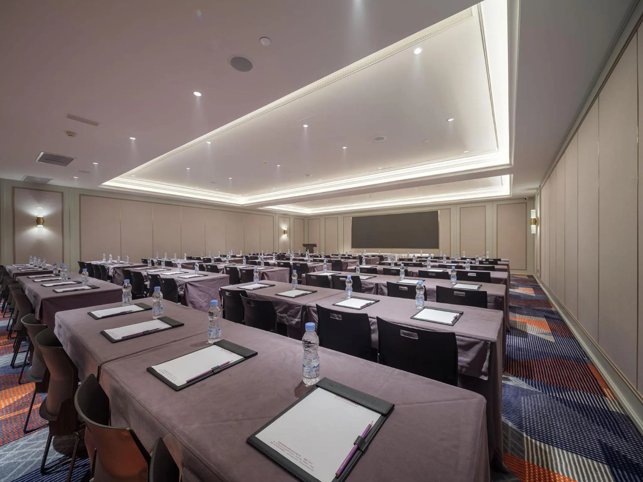 Meeting/conference room in Mercure Xi'an Stadium Hotel