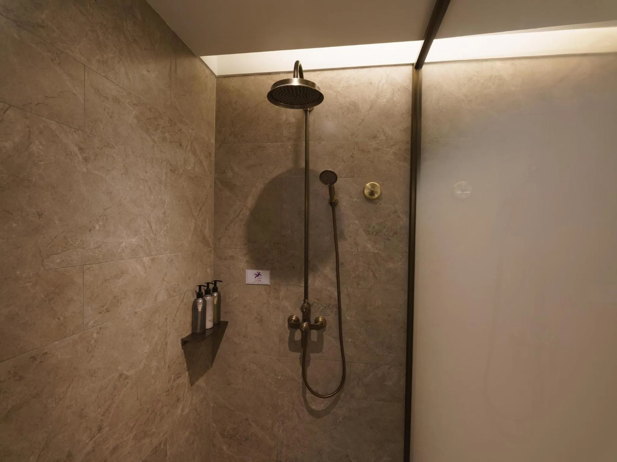Shower in Mercure Xi'an Stadium Hotel