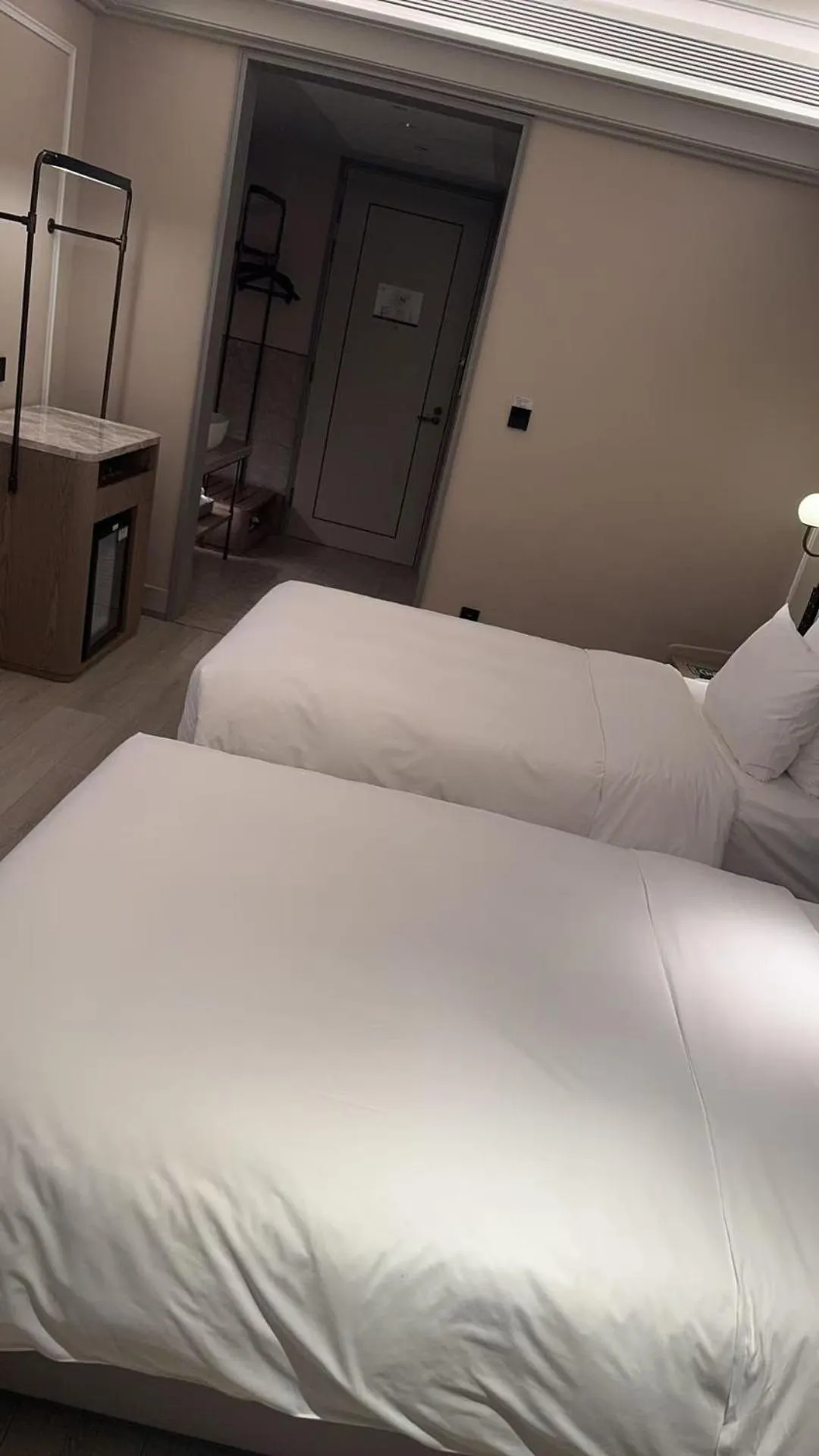 Photo of the whole room, Bed in Mercure Guangzhou Financial City