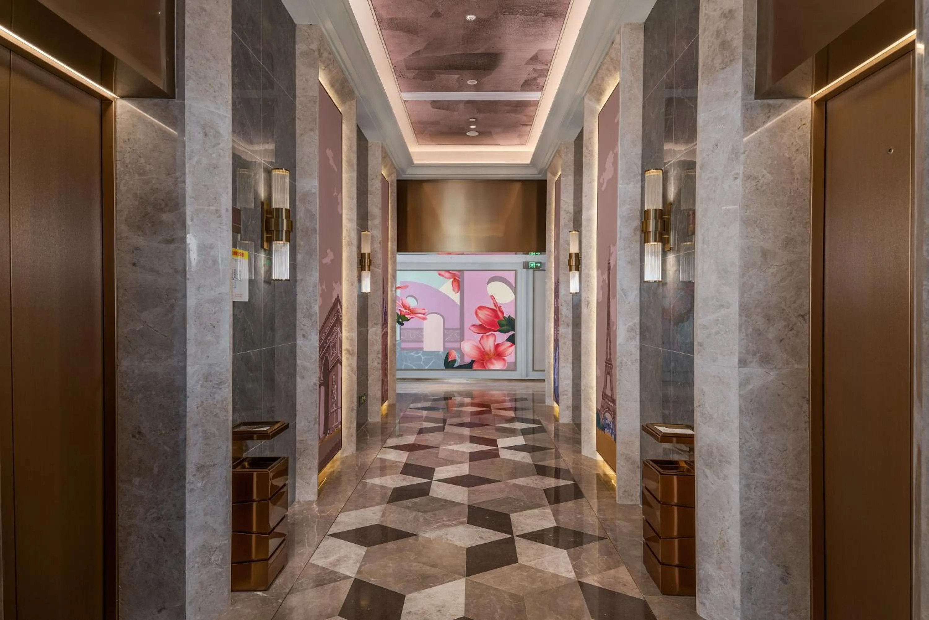 elevator in Mercure Guangzhou Financial City