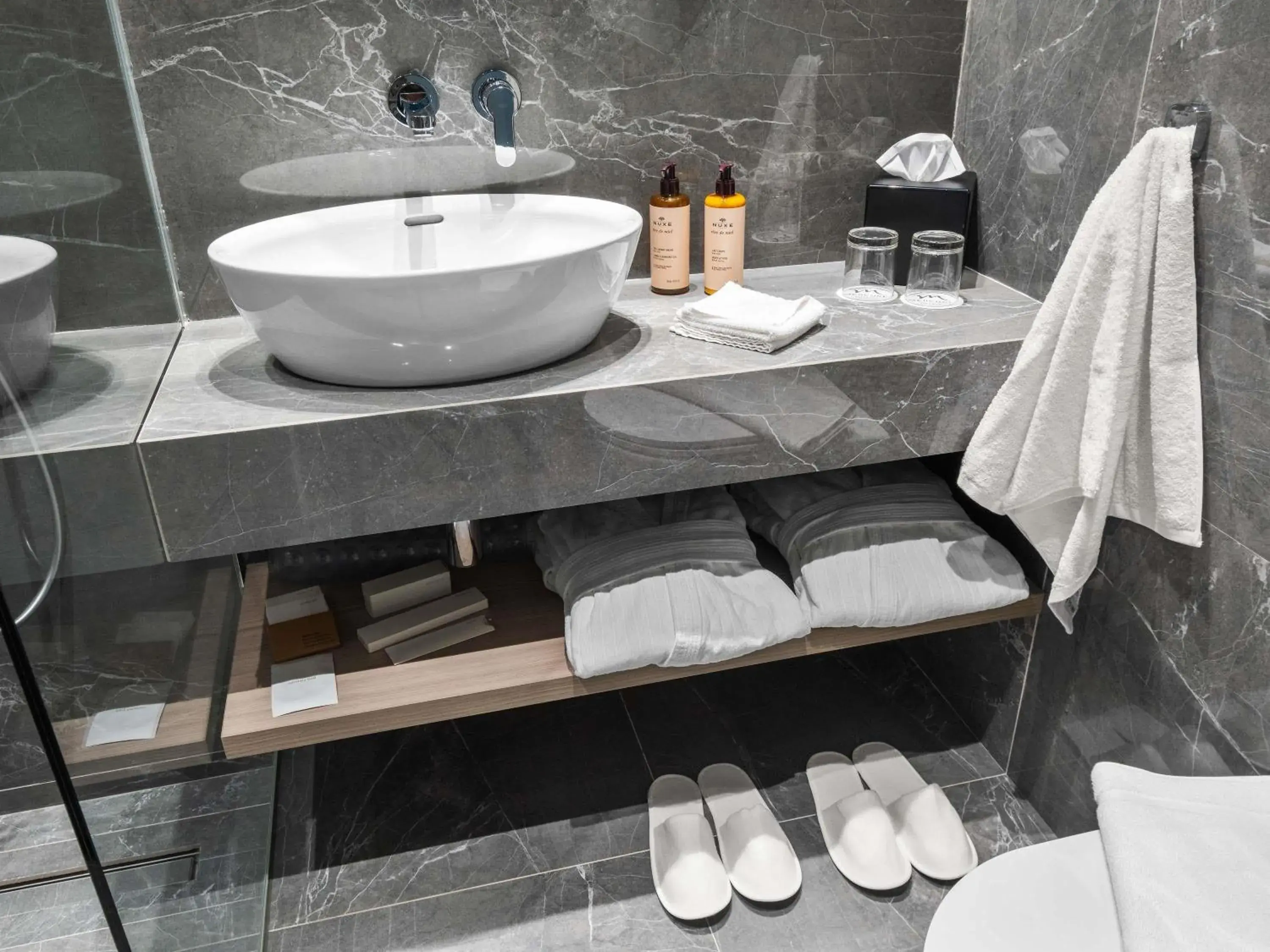 Bedroom in Mercure Larnaca Finikoudes Beach Bedroom in Mercure Larnaca Finikoudes Beach