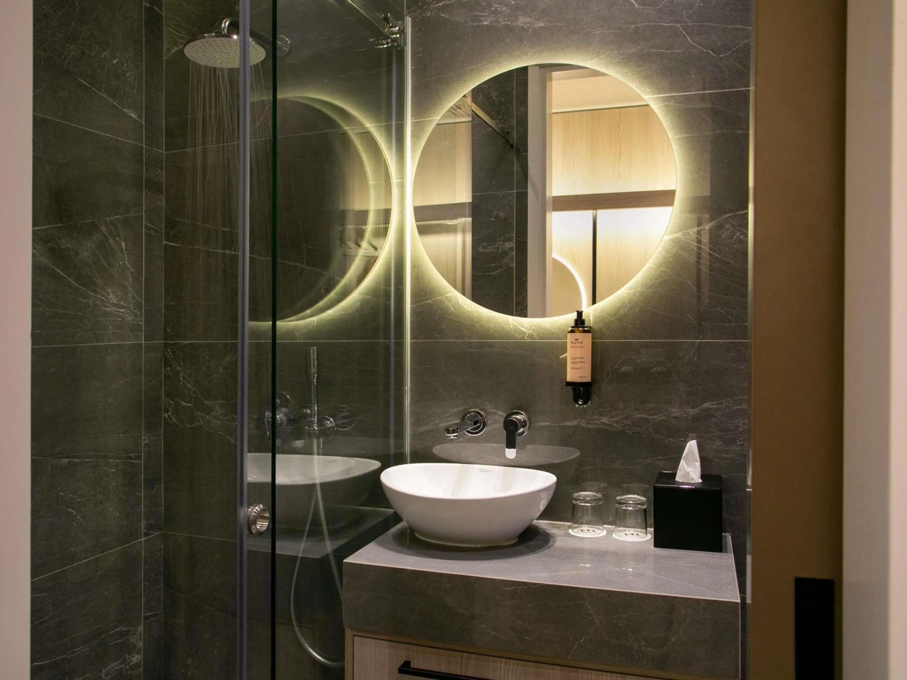 Bedroom in Mercure Larnaca Finikoudes Beach