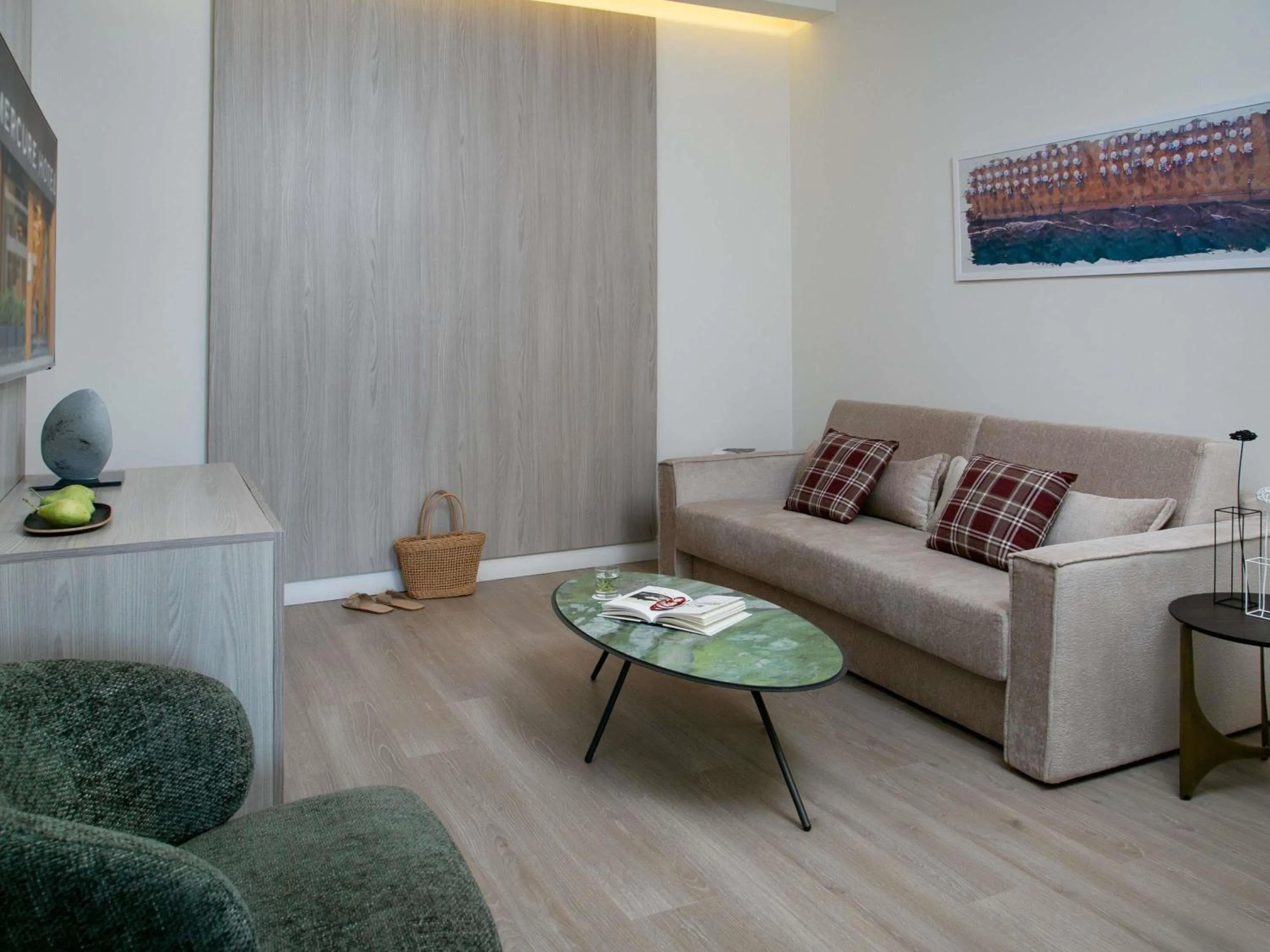 Photo of the whole room in Mercure Larnaca Finikoudes Beach