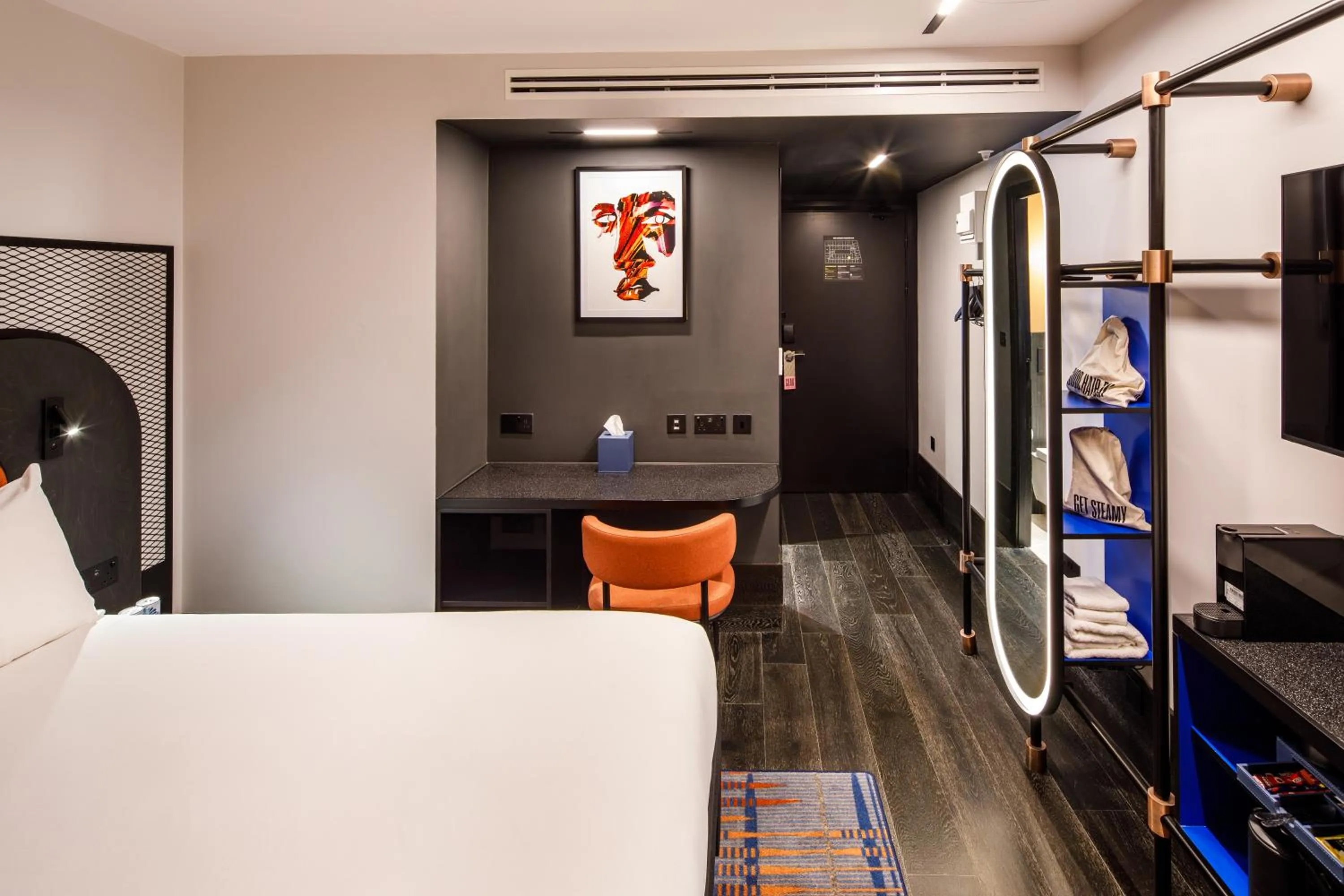 Photo of the whole room, Bed in TRIBE Manchester Airport by Accor