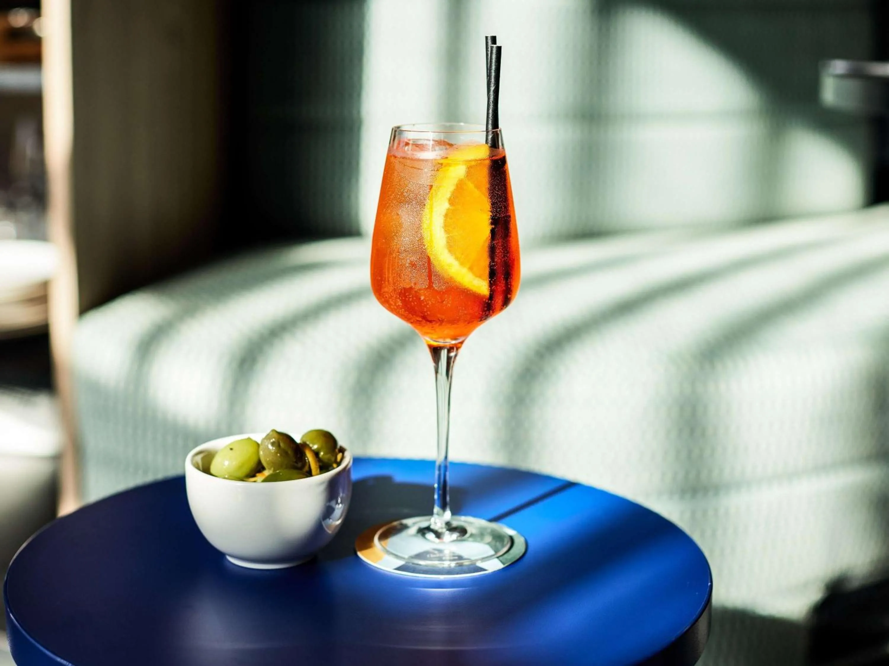 Lounge or bar in TRIBE Manchester Airport by Accor