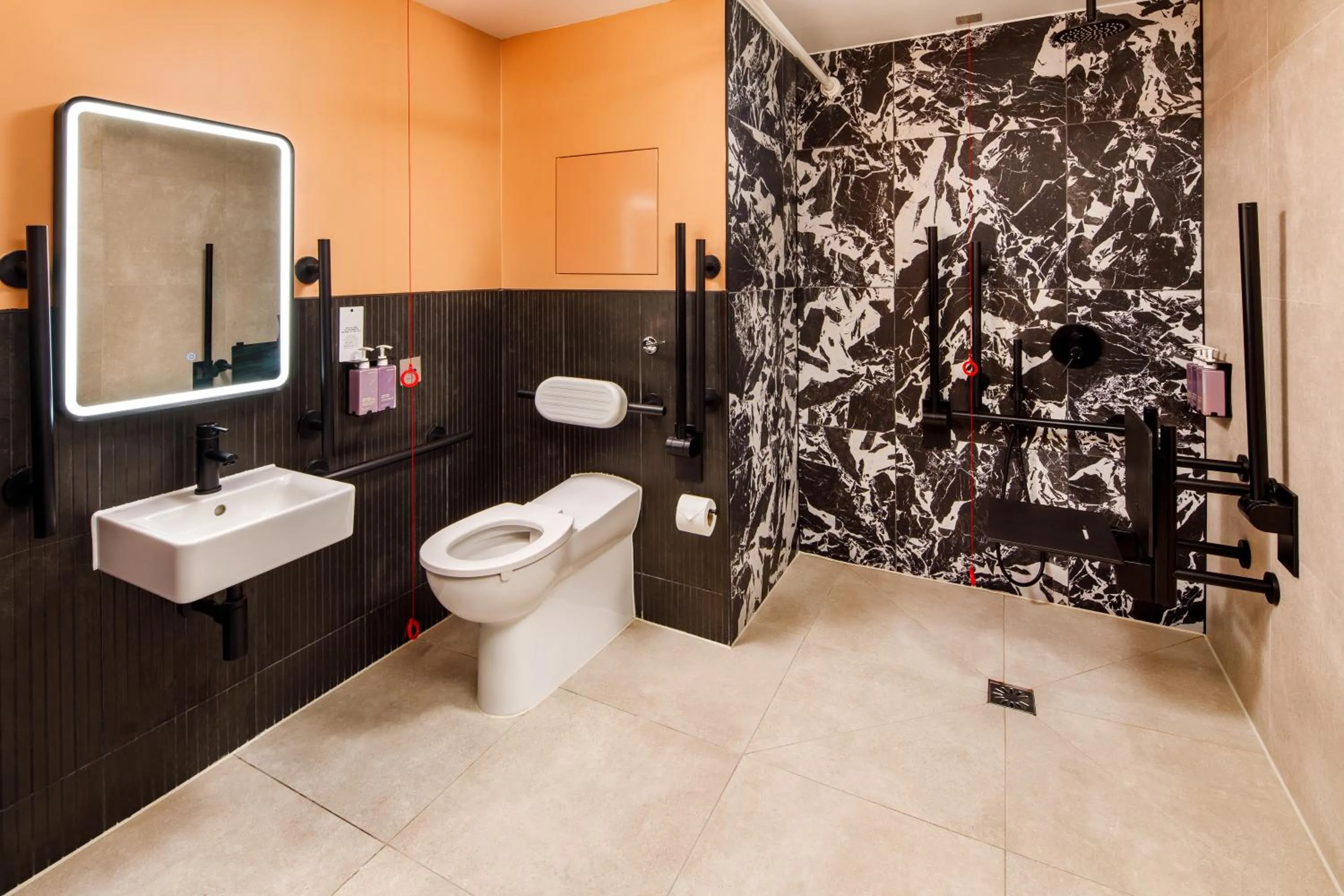 Bathroom in TRIBE Manchester Airport by Accor