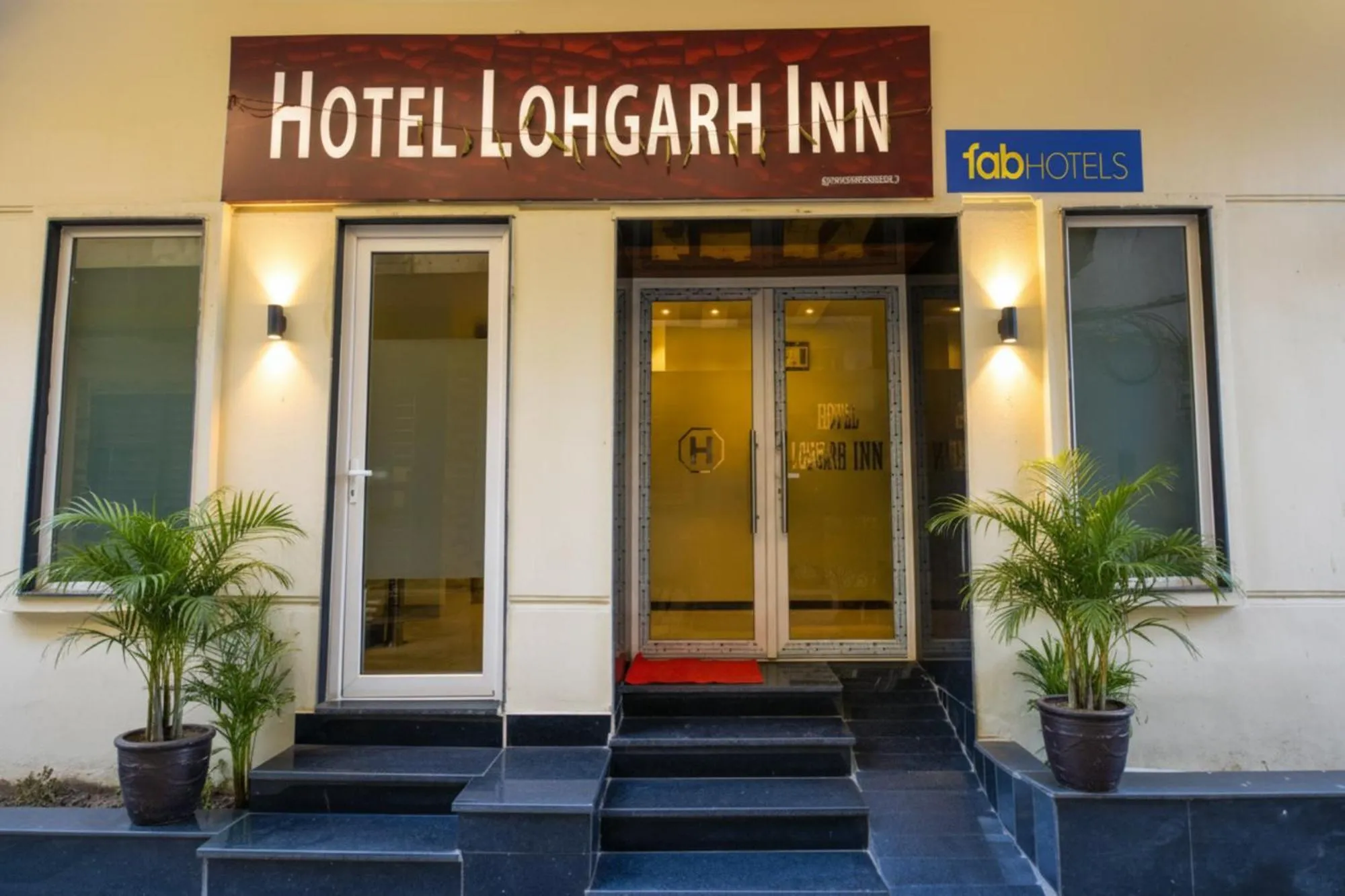 Facade/entrance in FabHotel Lohgarh Inn