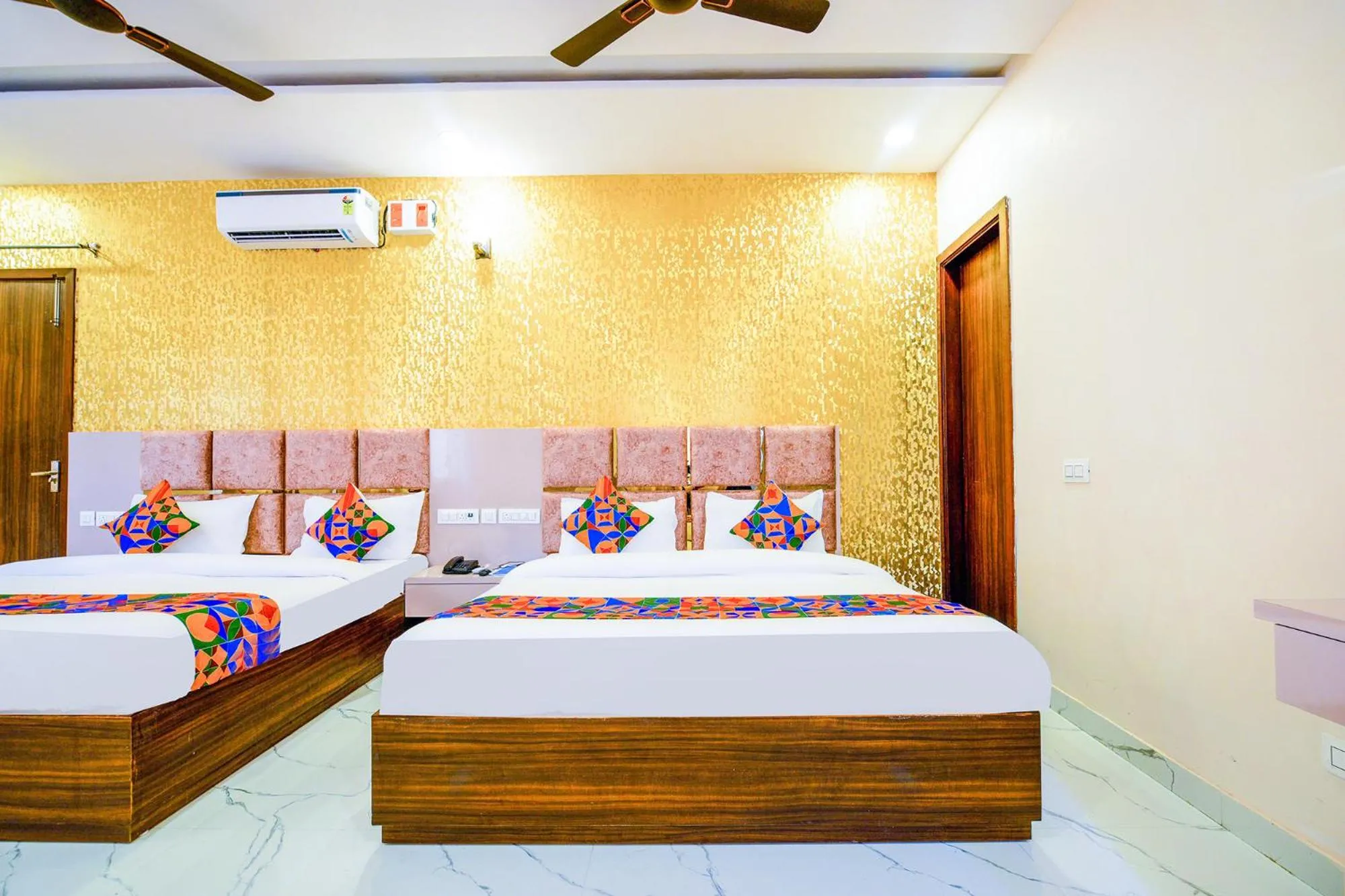 Bed in FabHotel Lohgarh Inn