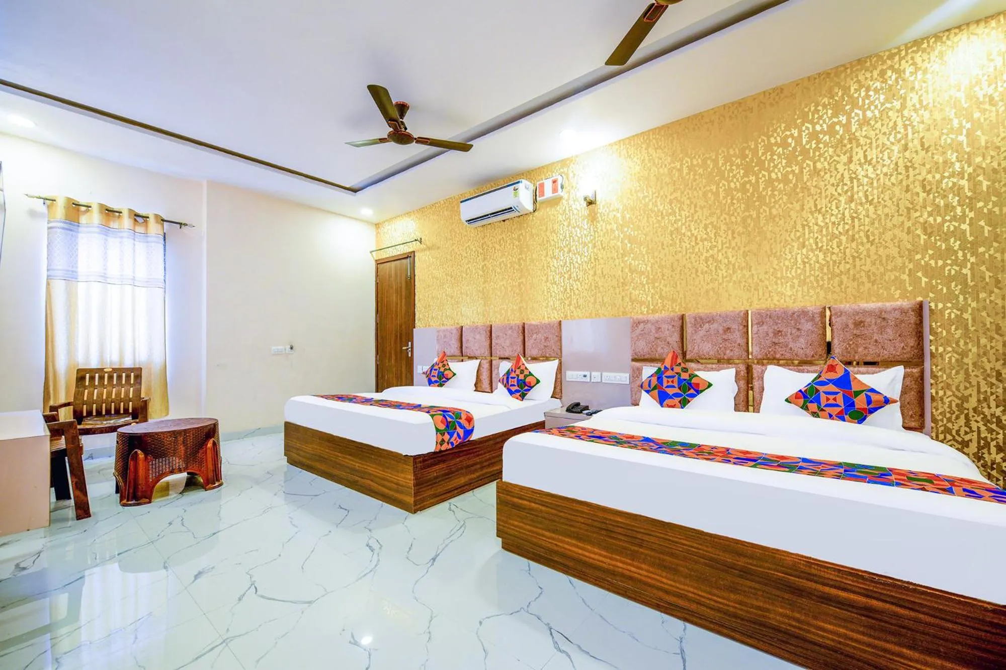 Bed in FabHotel Lohgarh Inn