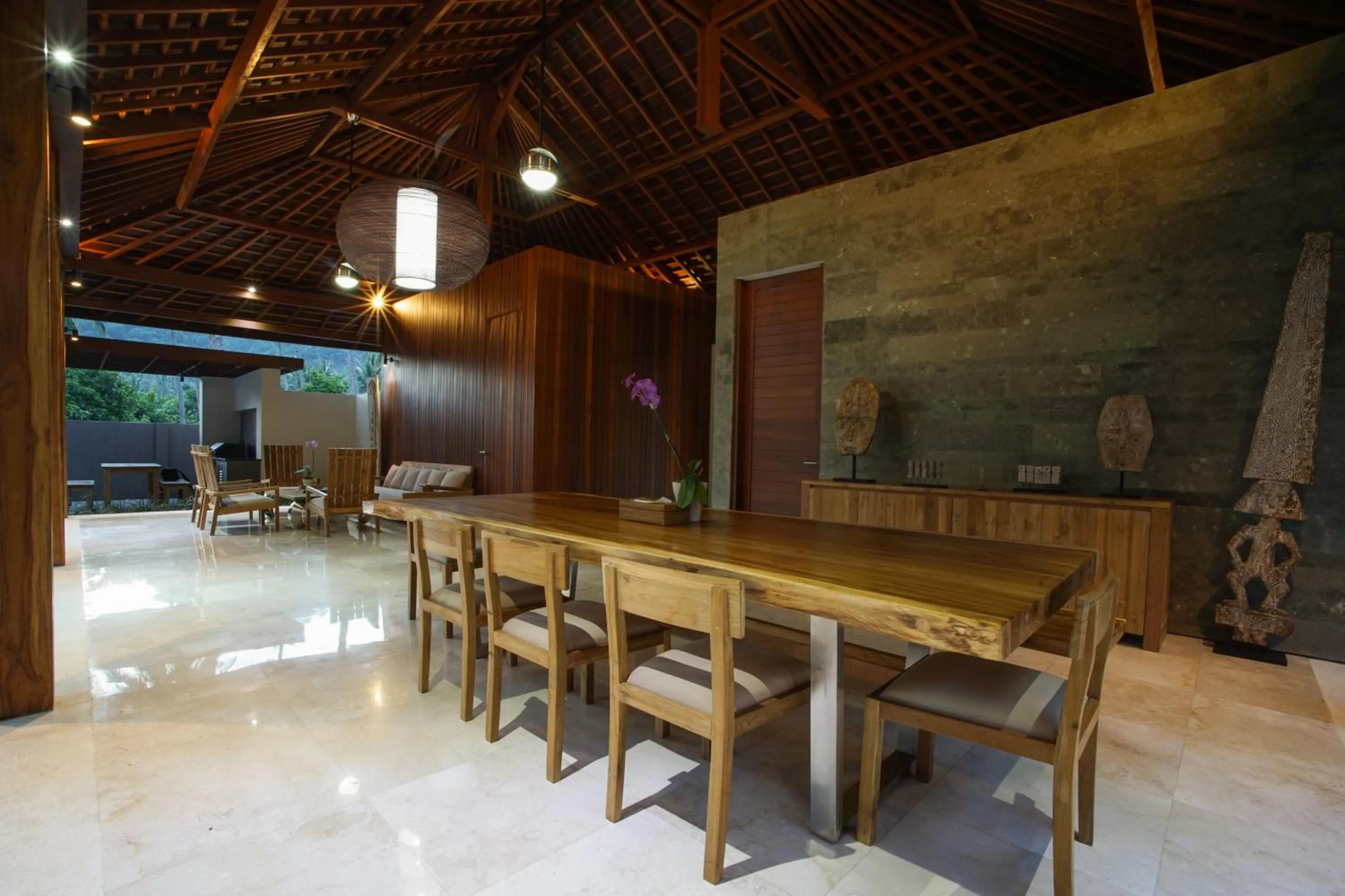 Dining area in Bale Mandala Villas