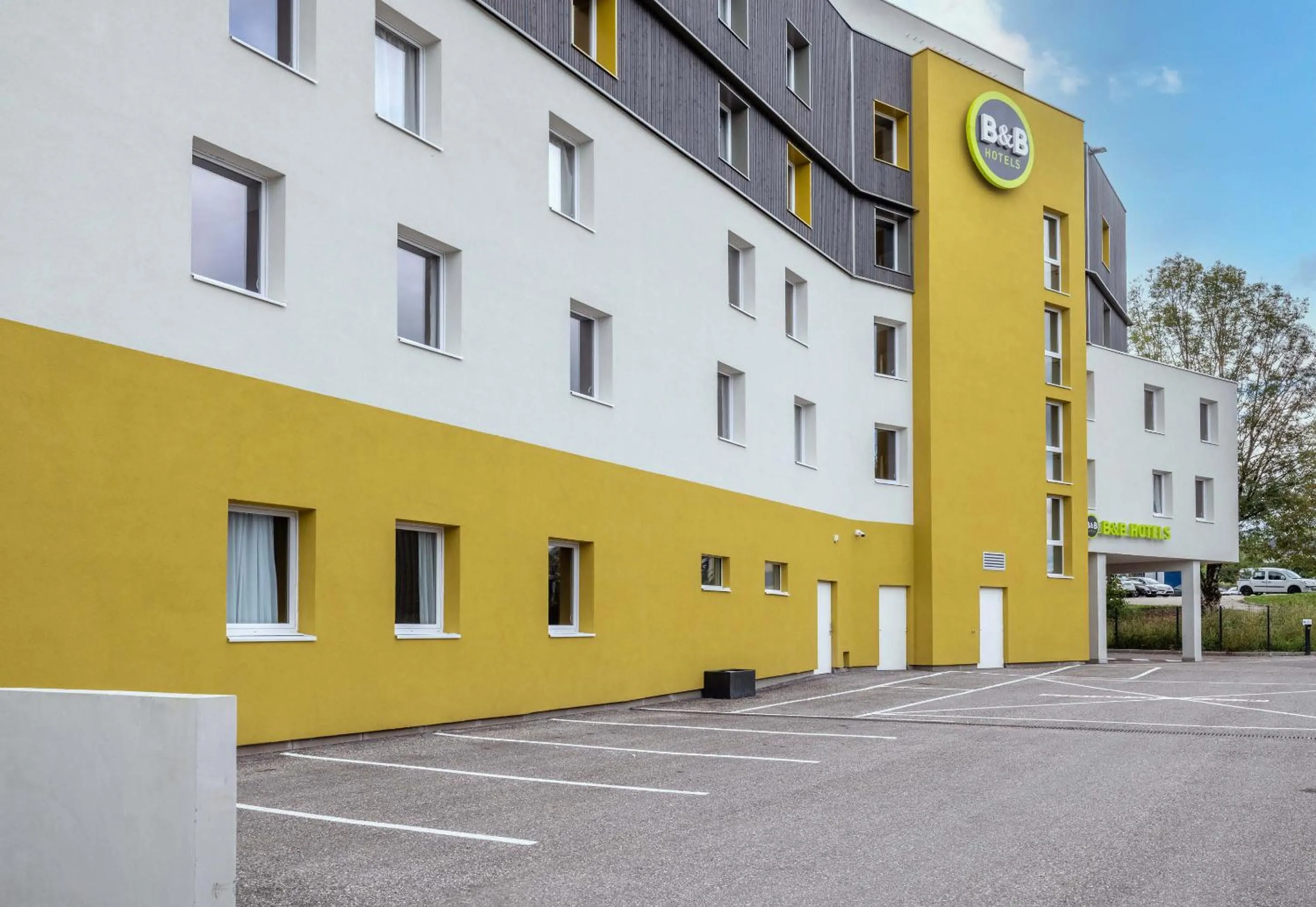 Property building in B&B HOTEL Annecy Cran-Gevrier