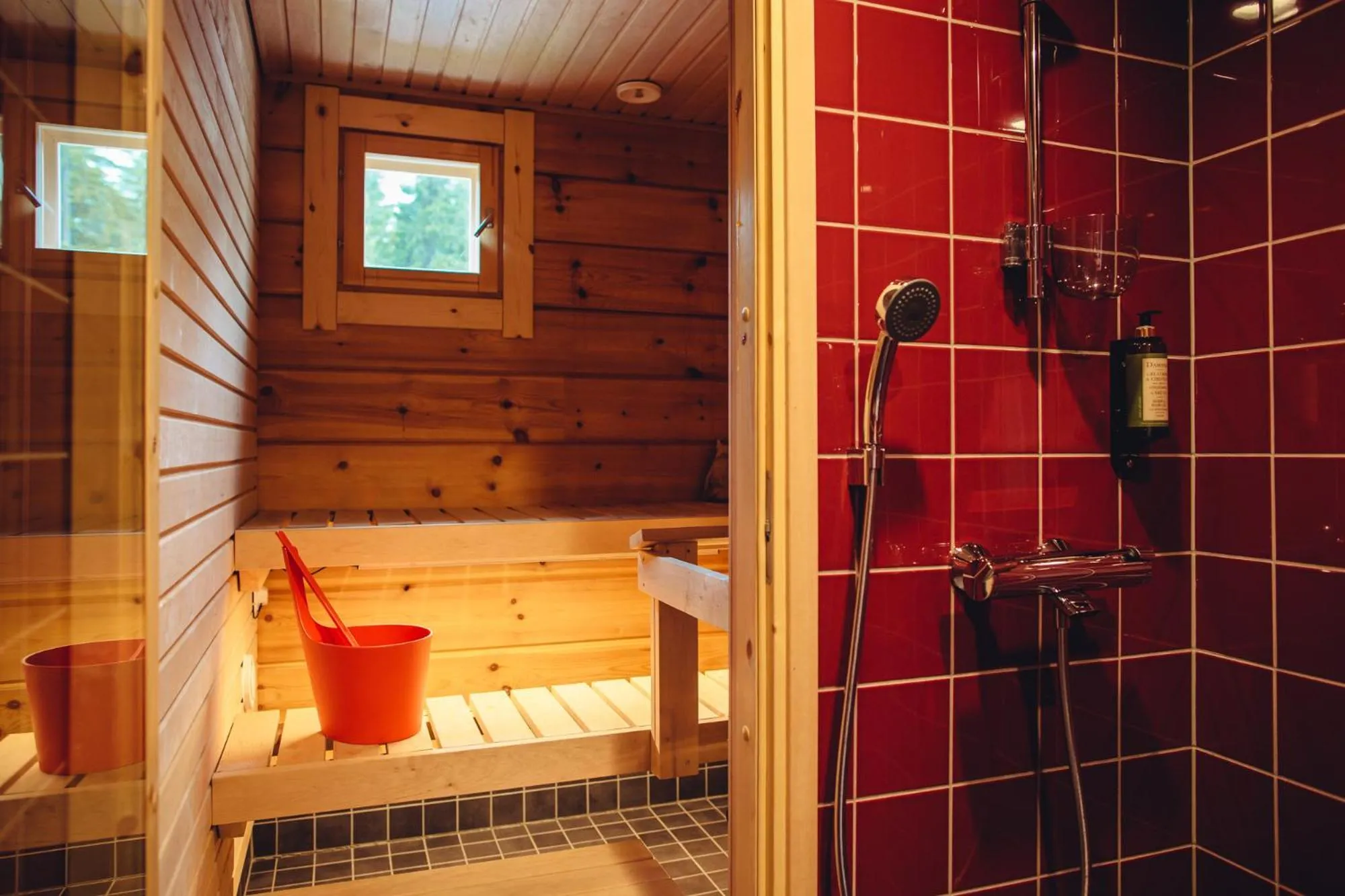 Shower in Saimaa Life Apartments