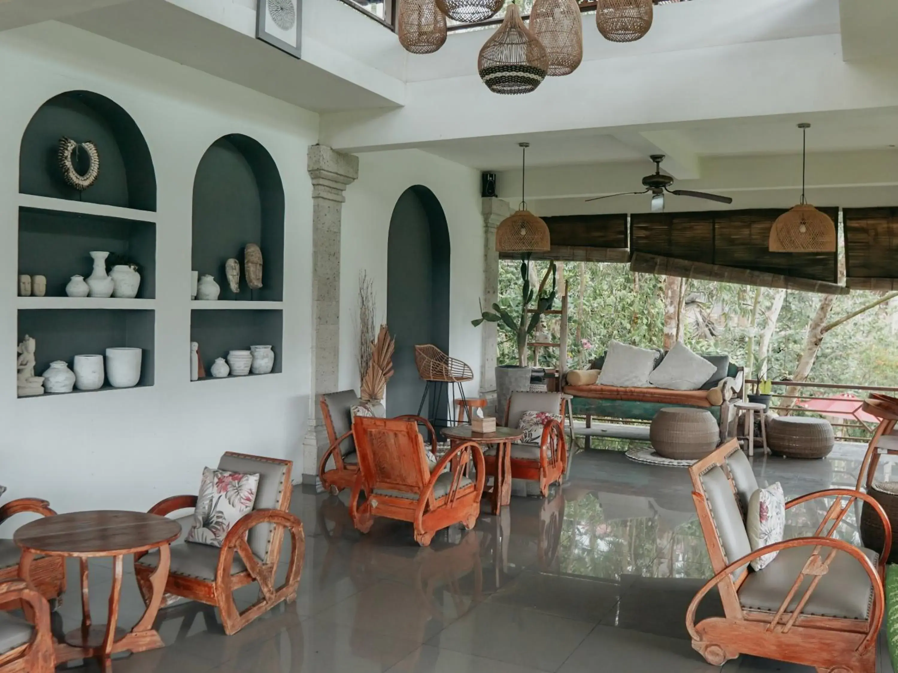 Restaurant/places to eat in Om Ham Retreat and Resort Restaurant/places to eat in Om Ham Retreat and Resort