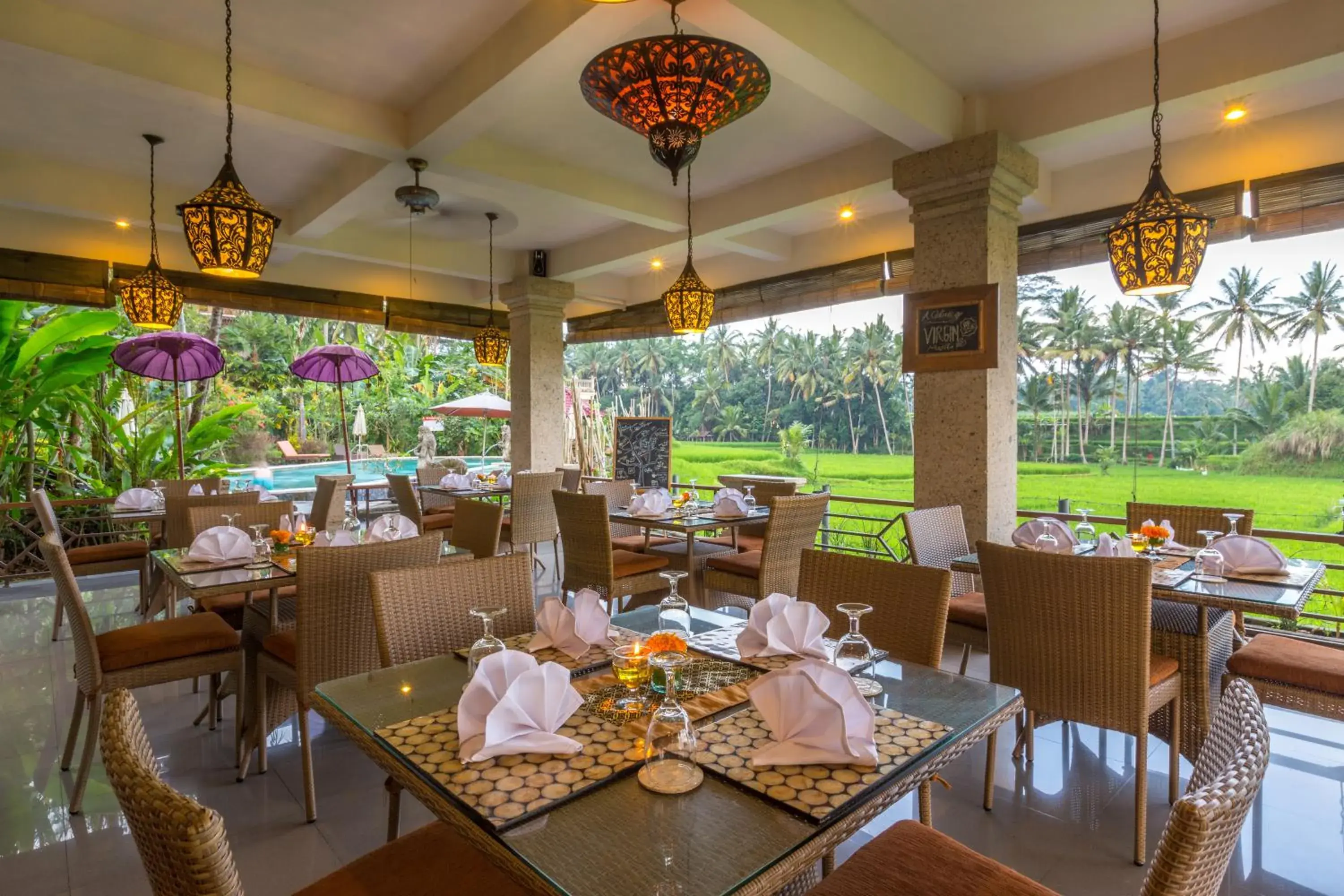 Restaurant/places to eat in Om Ham Retreat and Resort Restaurant/places to eat in Om Ham Retreat and Resort