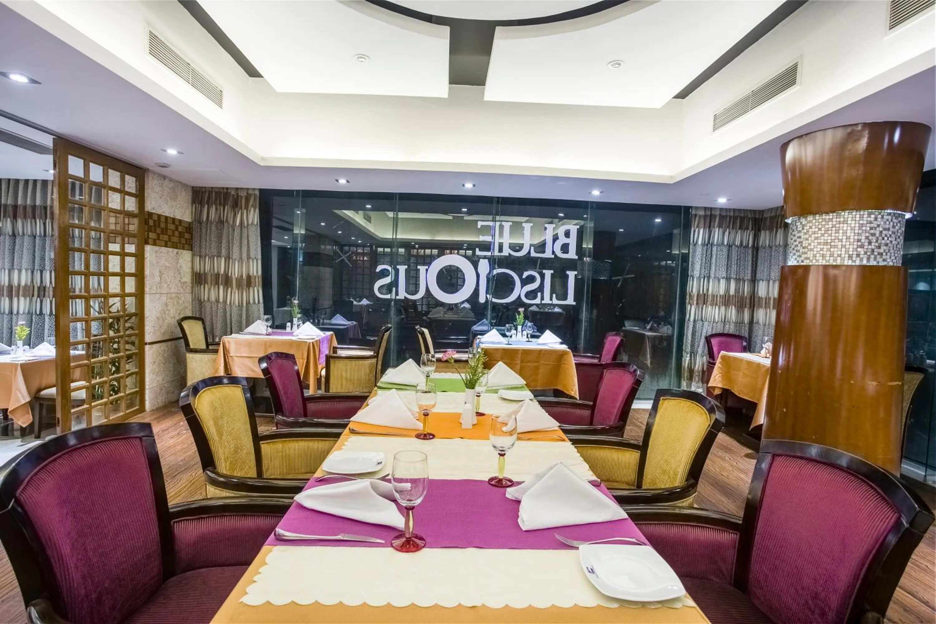 Restaurant/places to eat in Bengal Blueberry