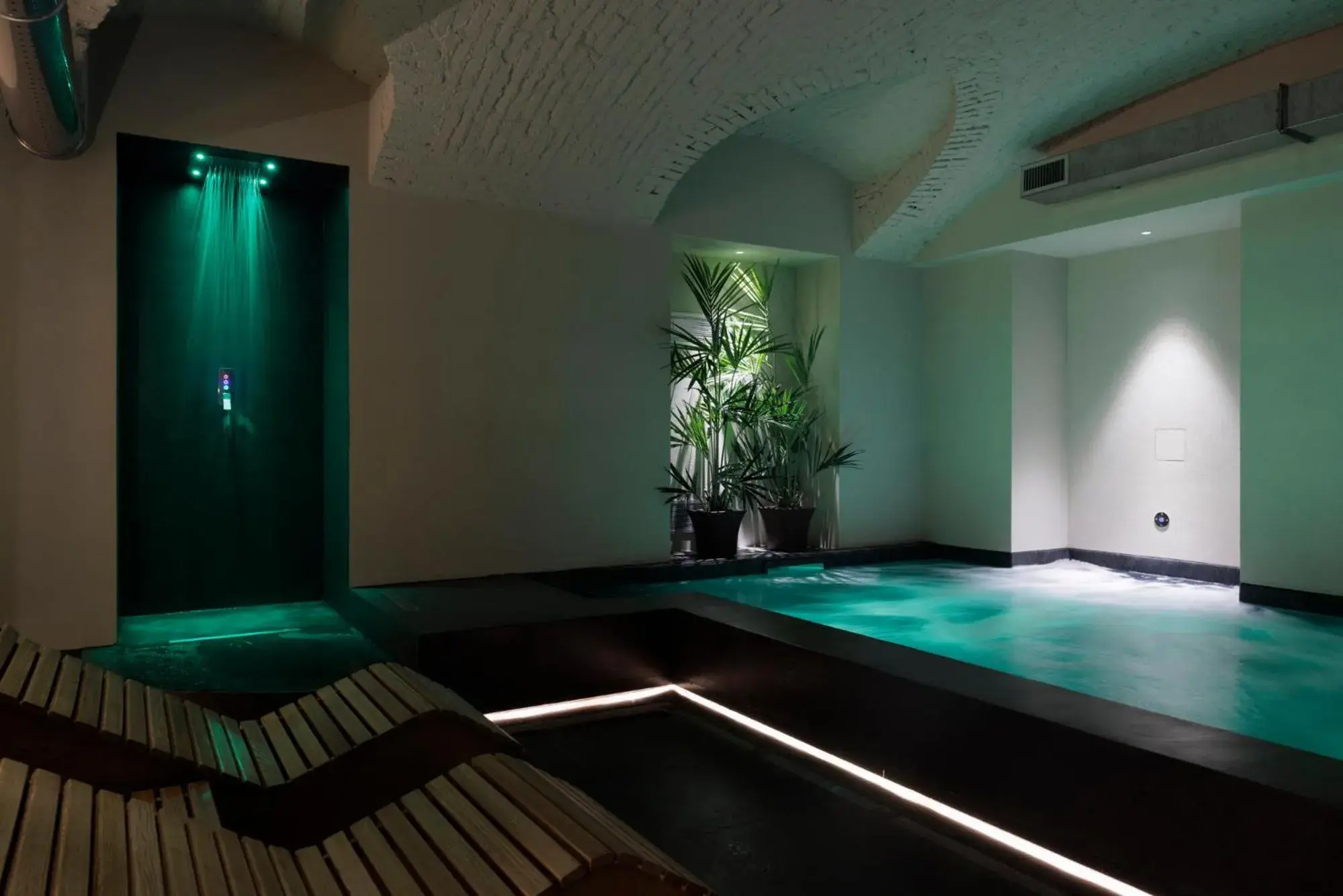 Palazzo Bellezia Luxury Suites & Spa Palazzo Bellezia Luxury Suites & Spa