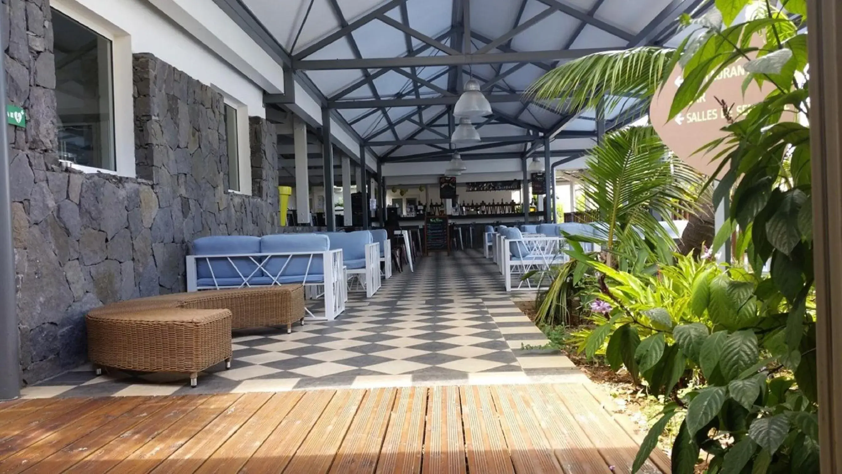 Lounge or bar in Les Aigrettes Lounge or bar in Les Aigrettes