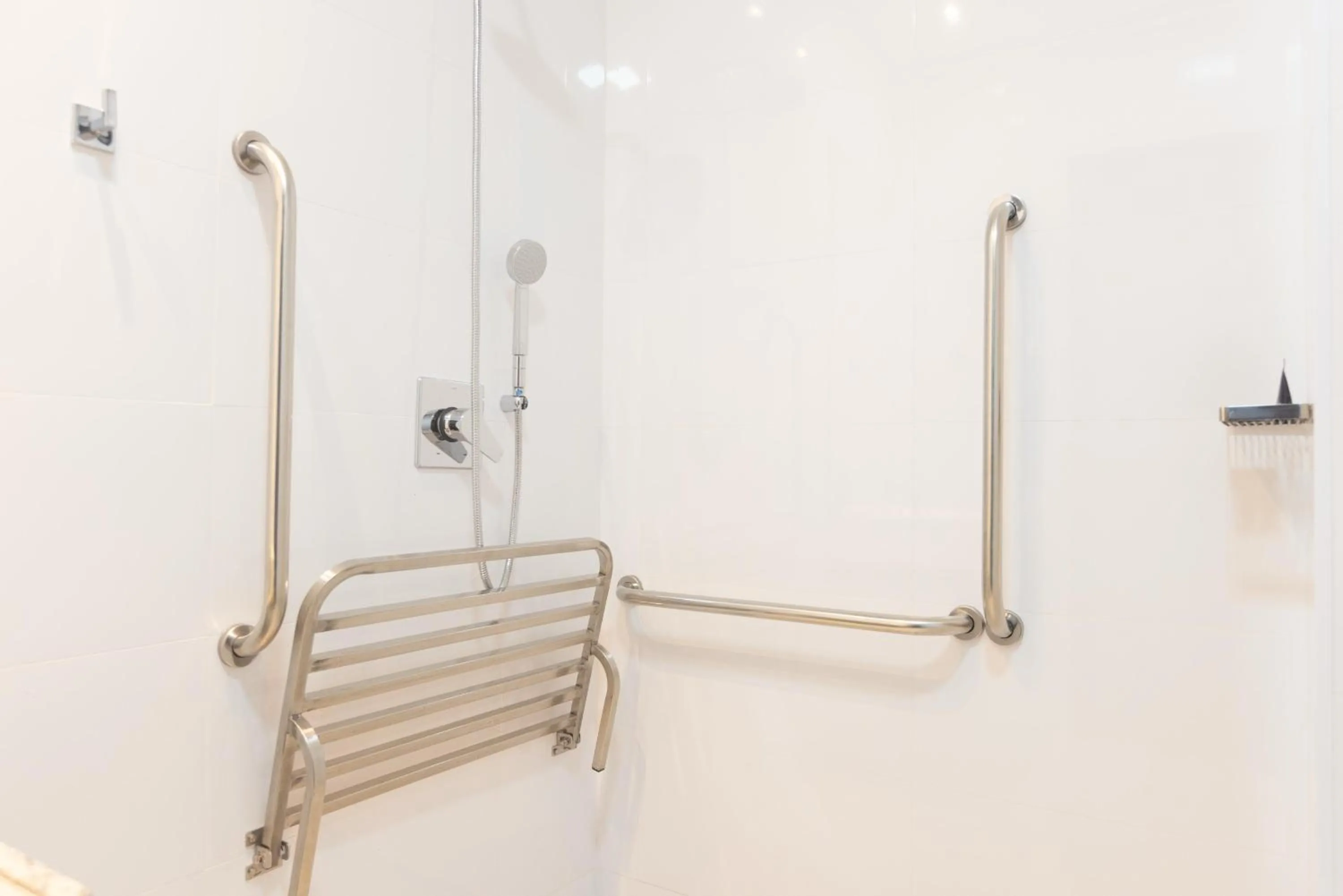 Bathroom in Rota 44 Hotel