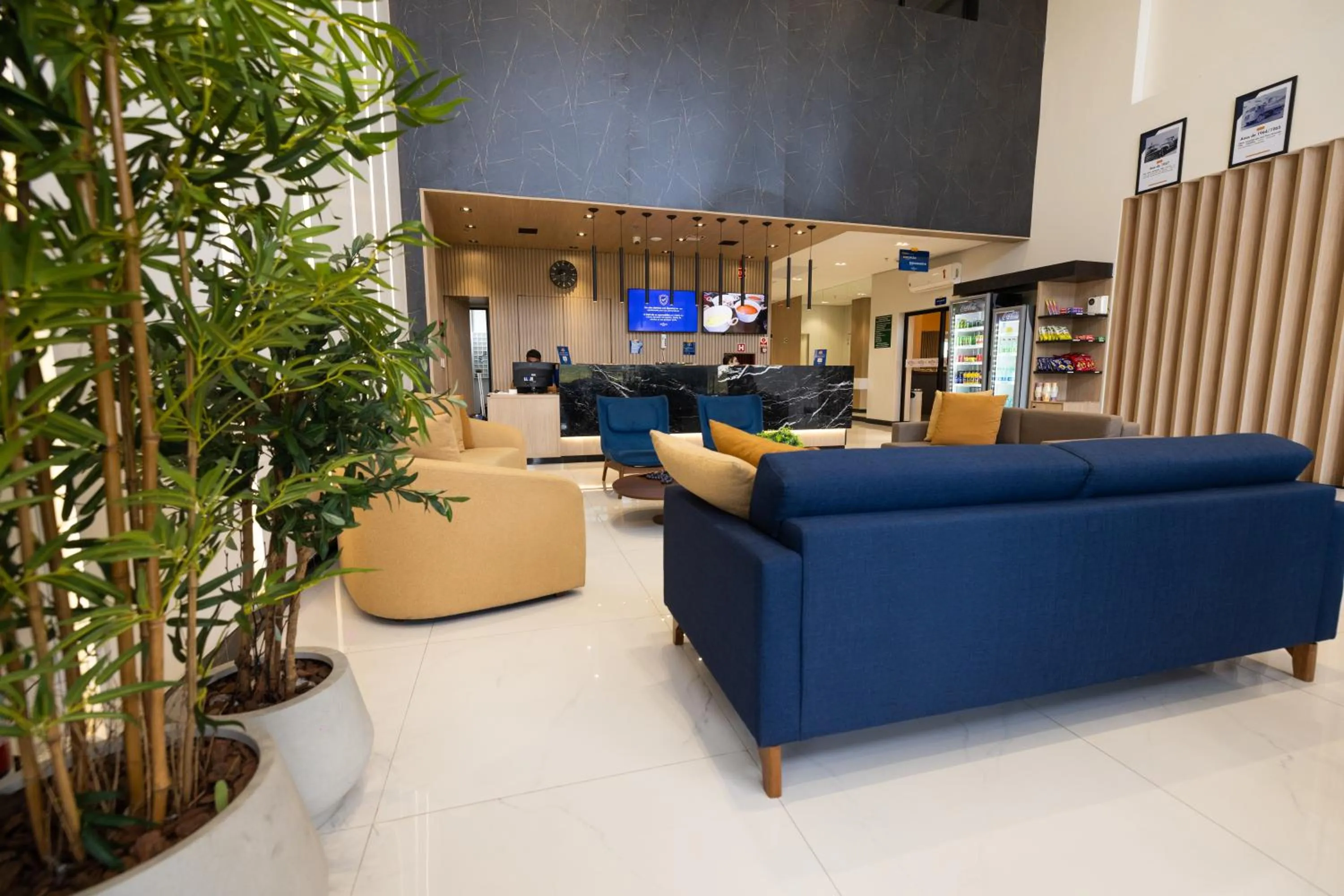 Lobby or reception in Rota 44 Hotel