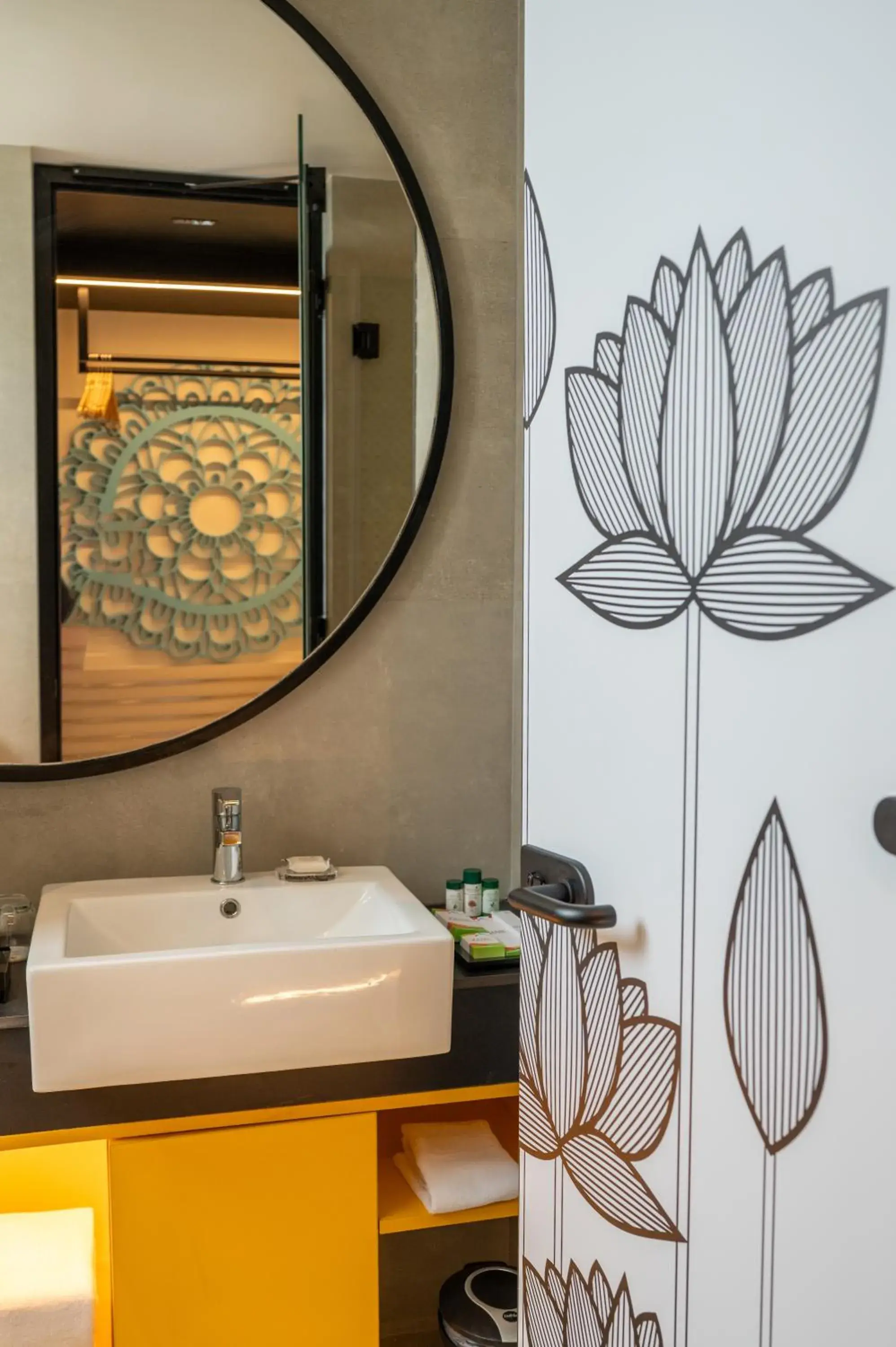 Bathroom in ZIBE Luxe Kakinada by GRT Hotels Bathroom in ZIBE Luxe Kakinada by GRT Hotels