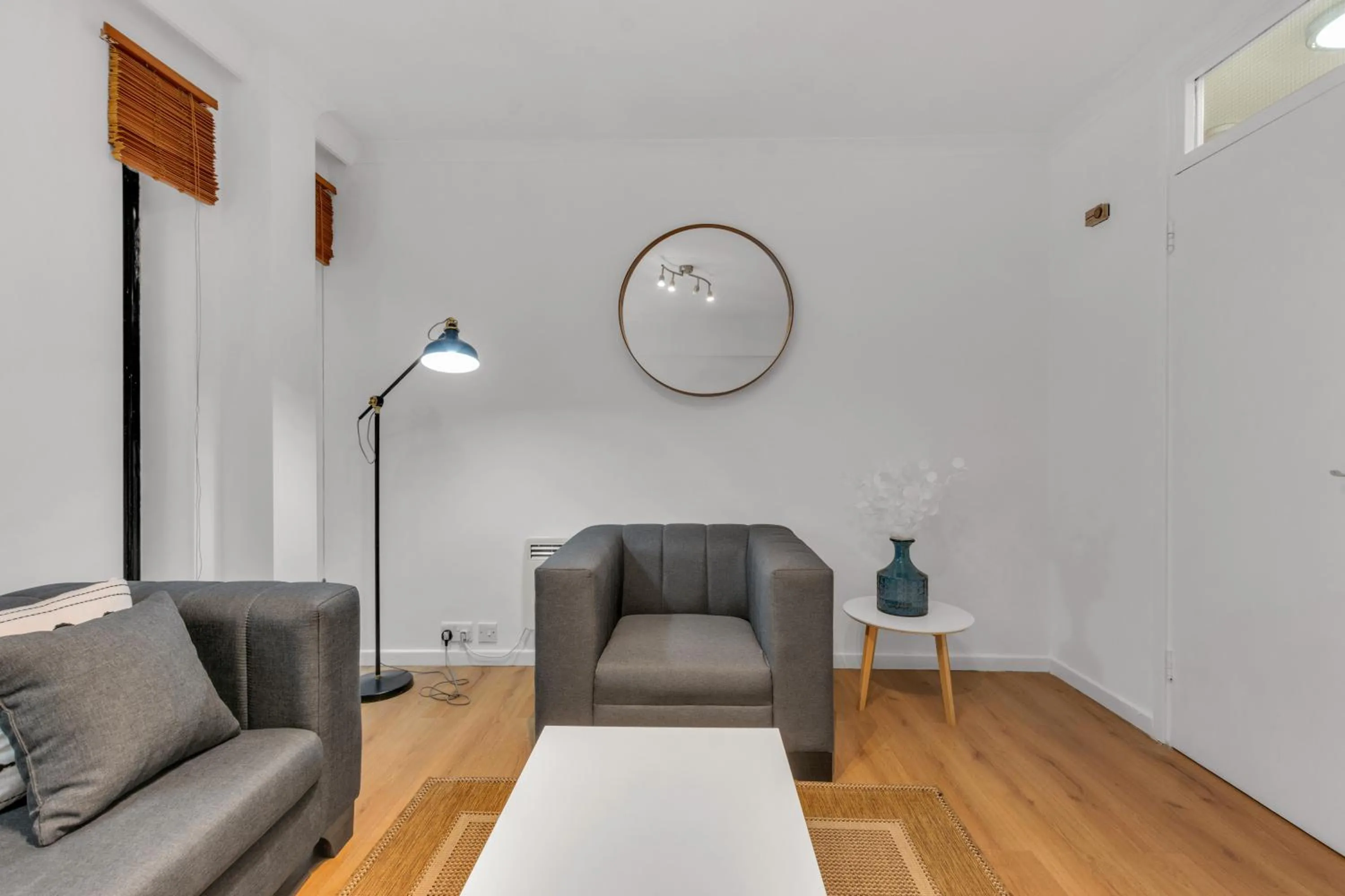 MySquare Mansion House Apartment Queens Quay