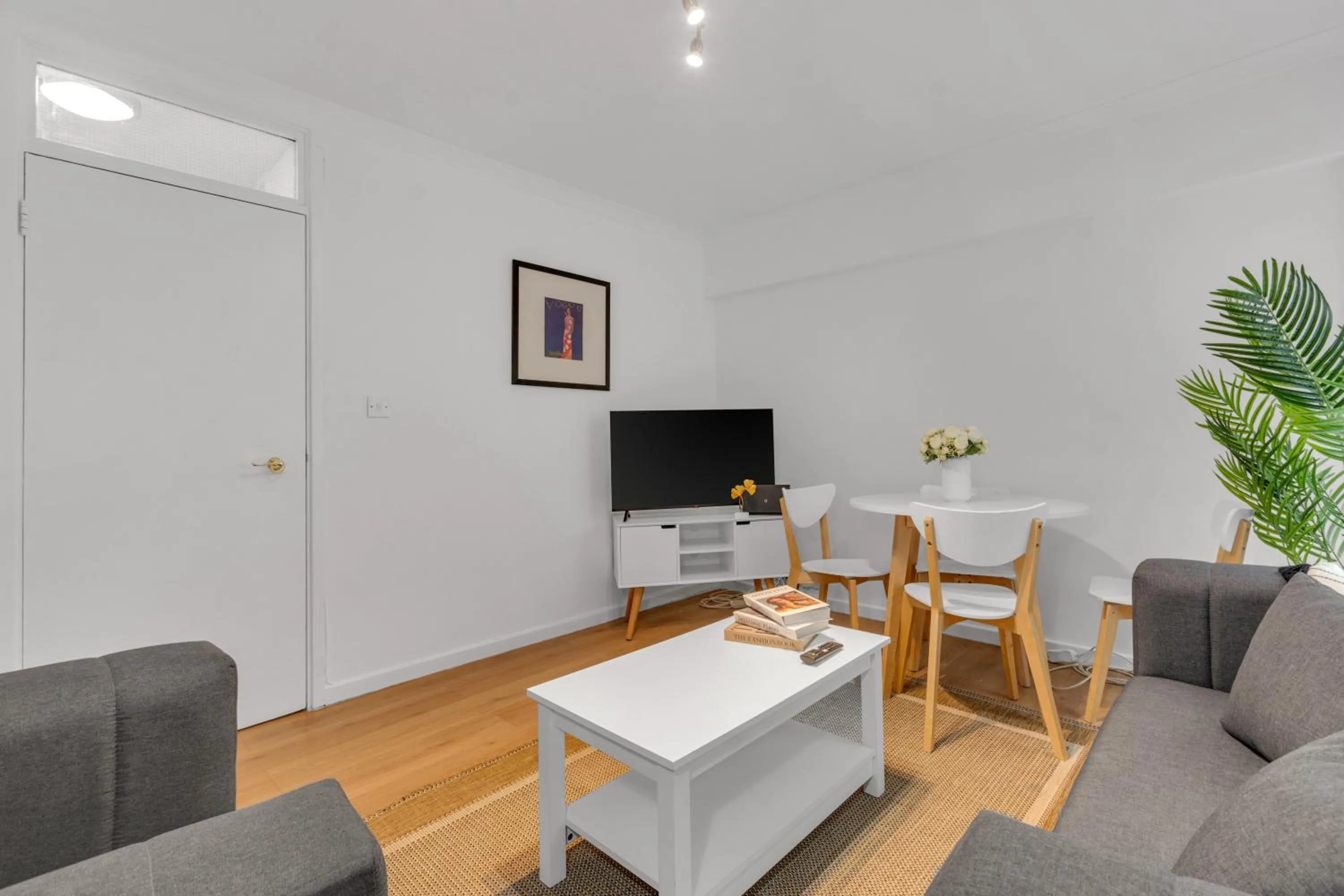 MySquare Mansion House Apartment Queens Quay