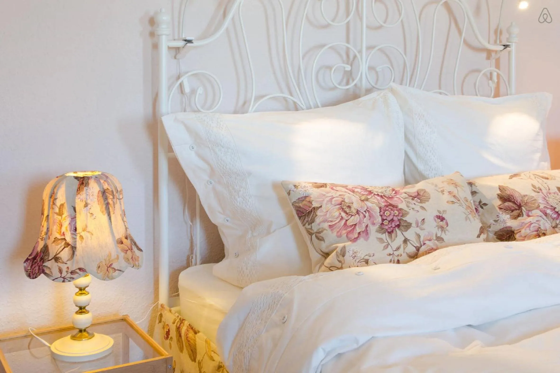 Bed in Leon Apartments