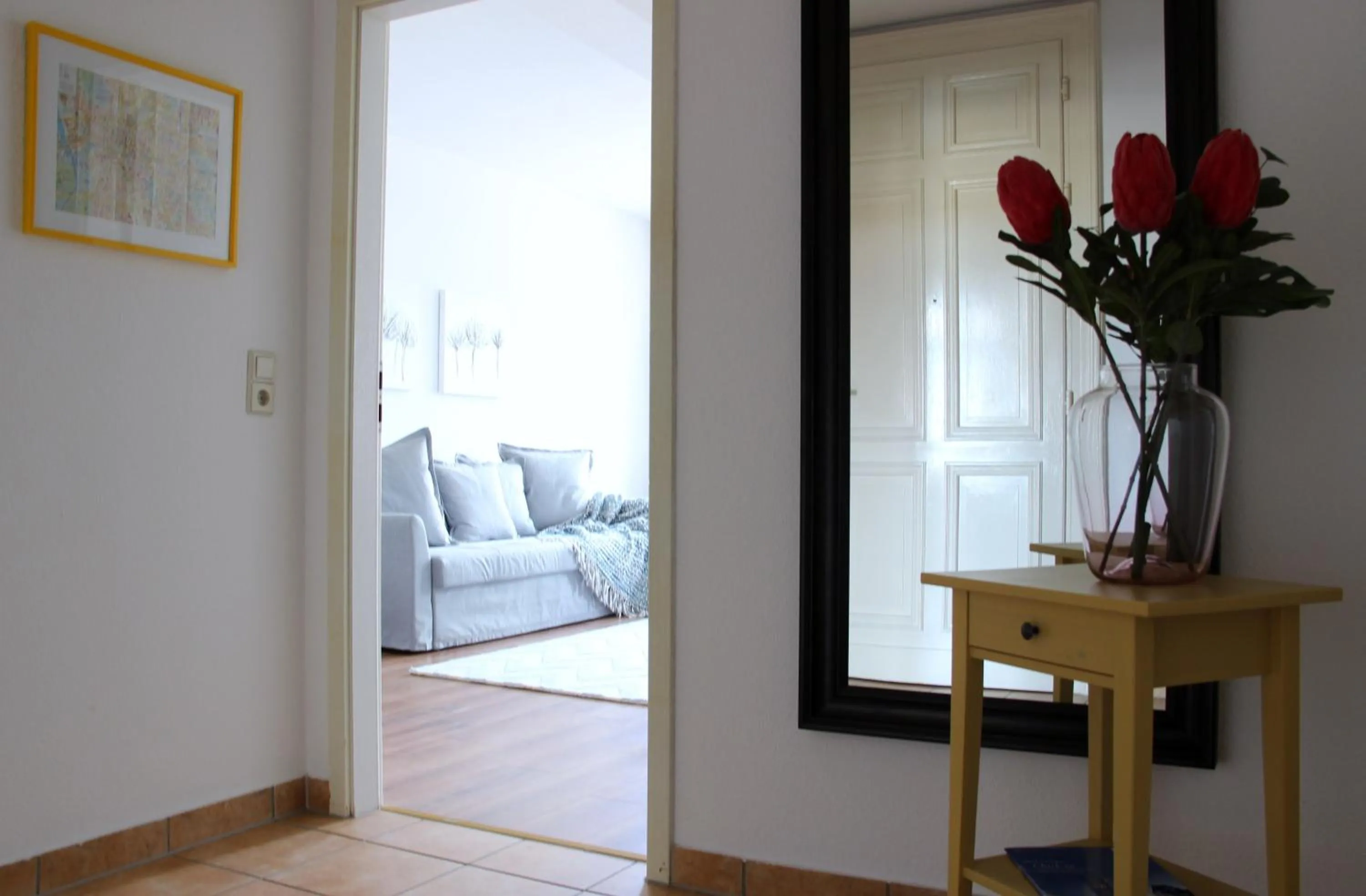 Decorative detail in Leon Apartments