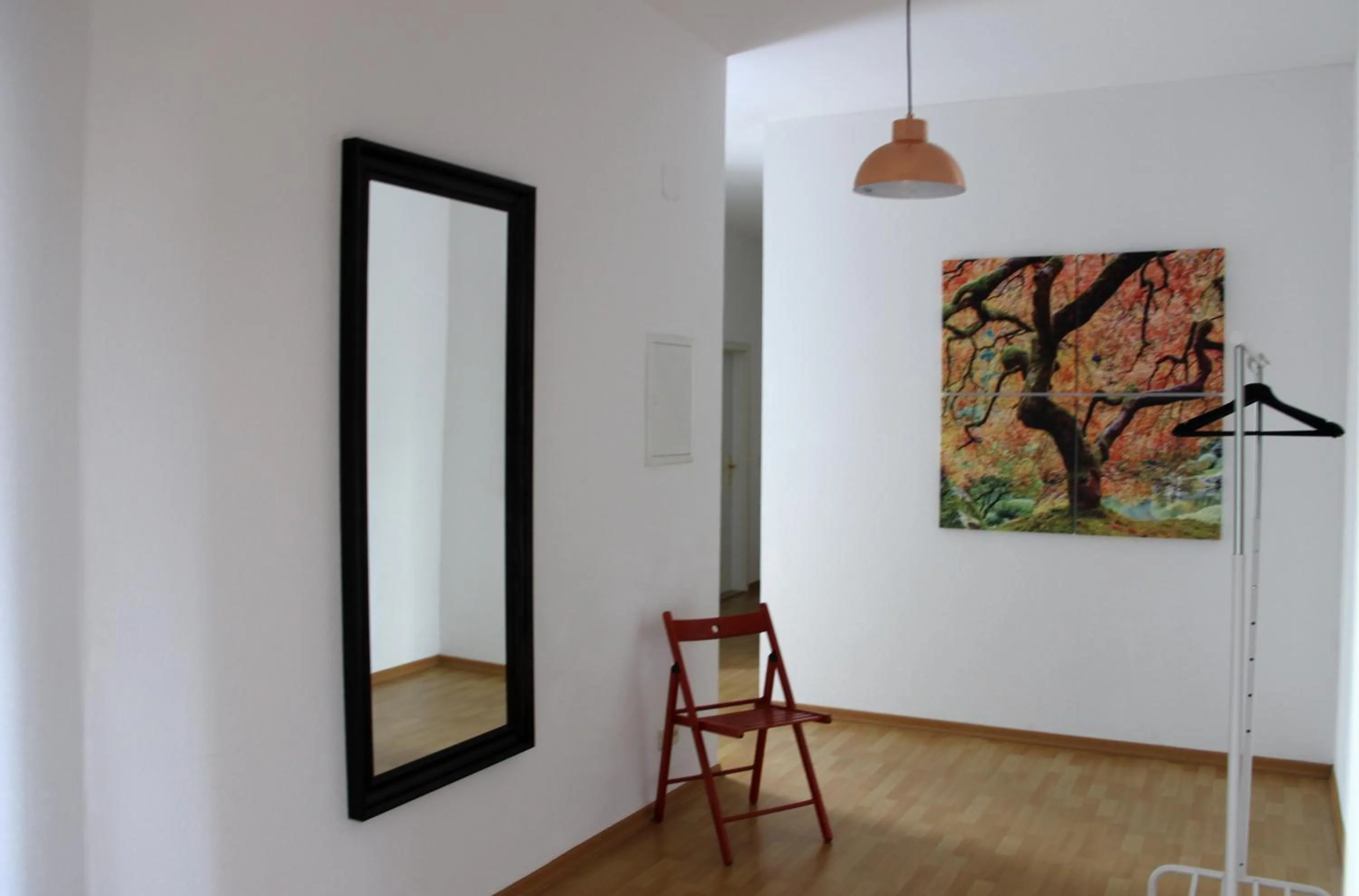 Decorative detail in Leon Apartments