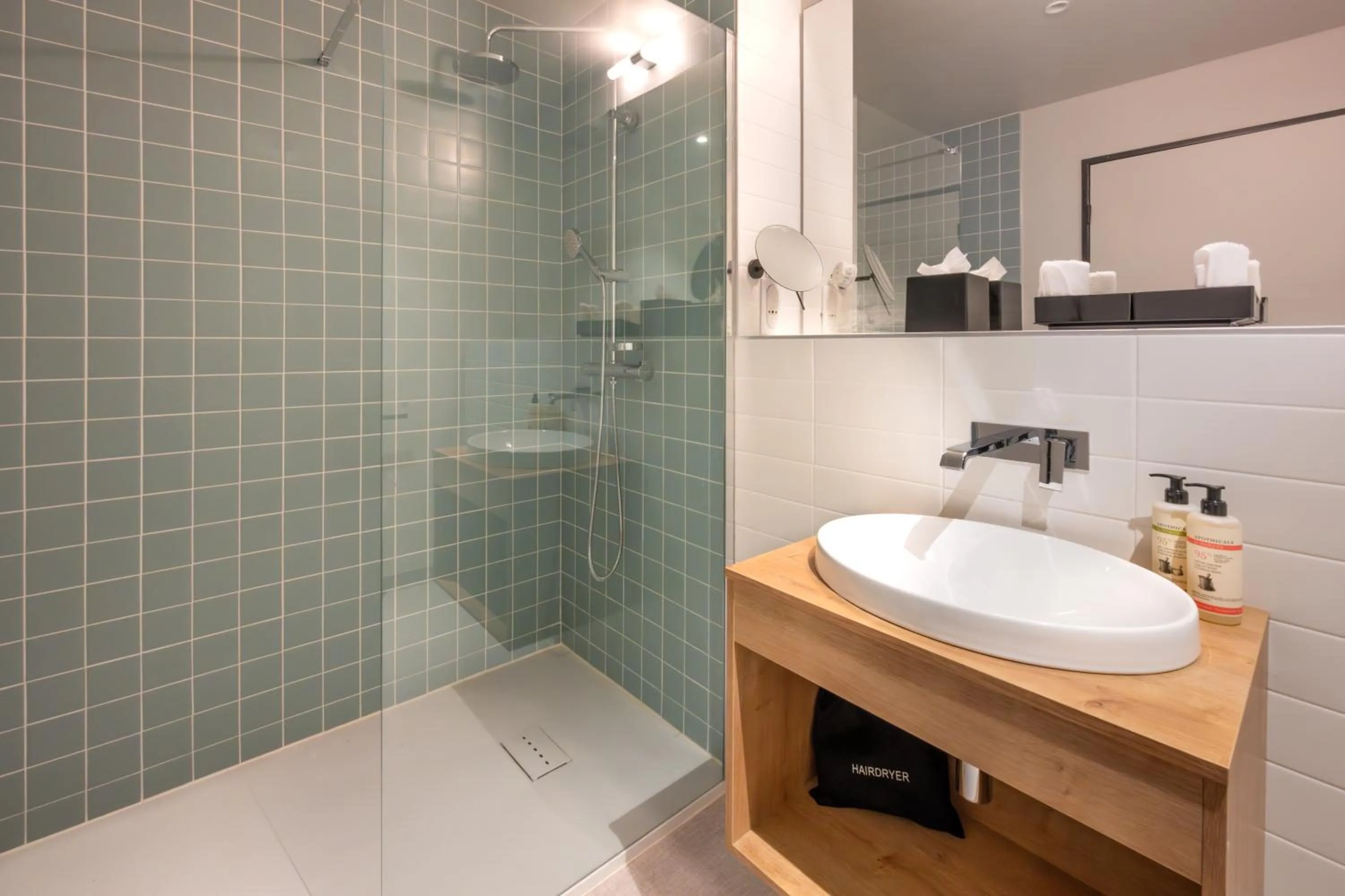 Bathroom in Sevenline Purpan Toulouse