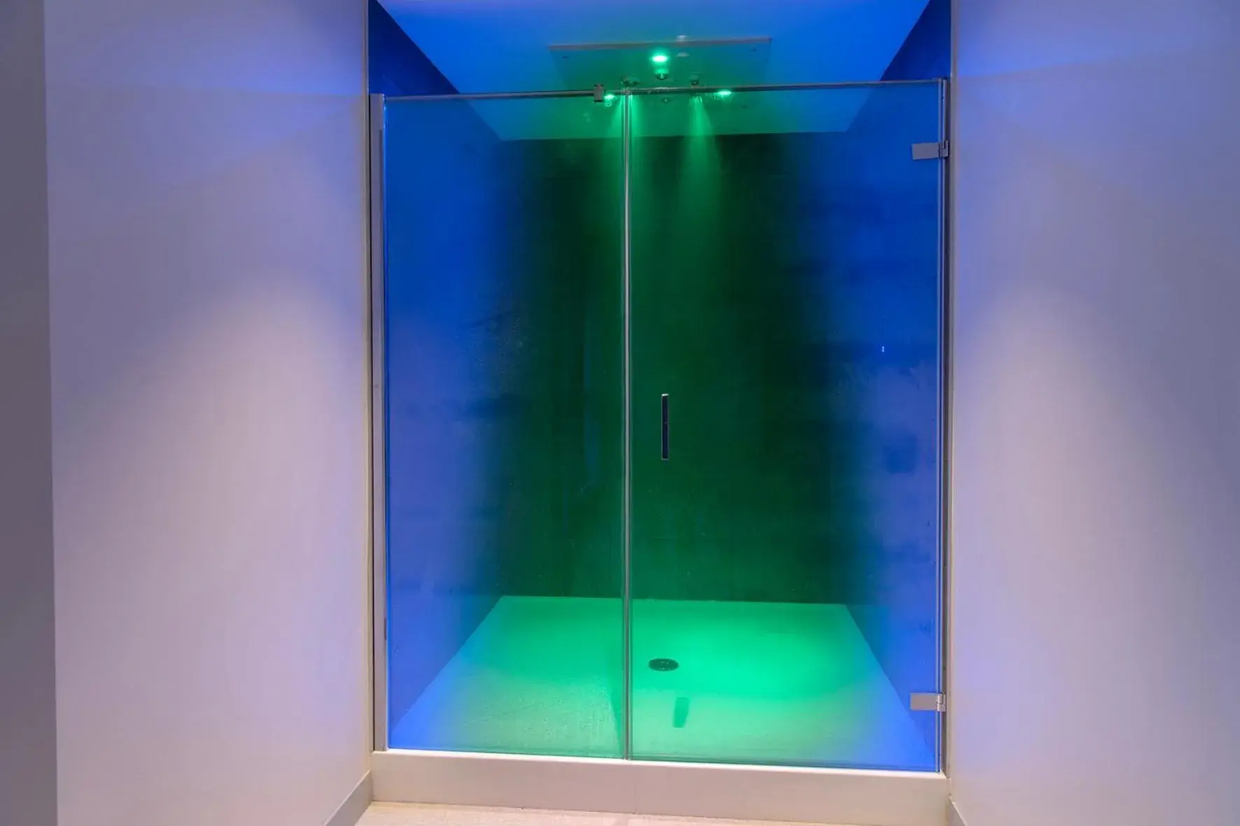 Spa and wellness centre/facilities in Sevenline Purpan Toulouse Spa and wellness centre/facilities in Sevenline Purpan Toulouse