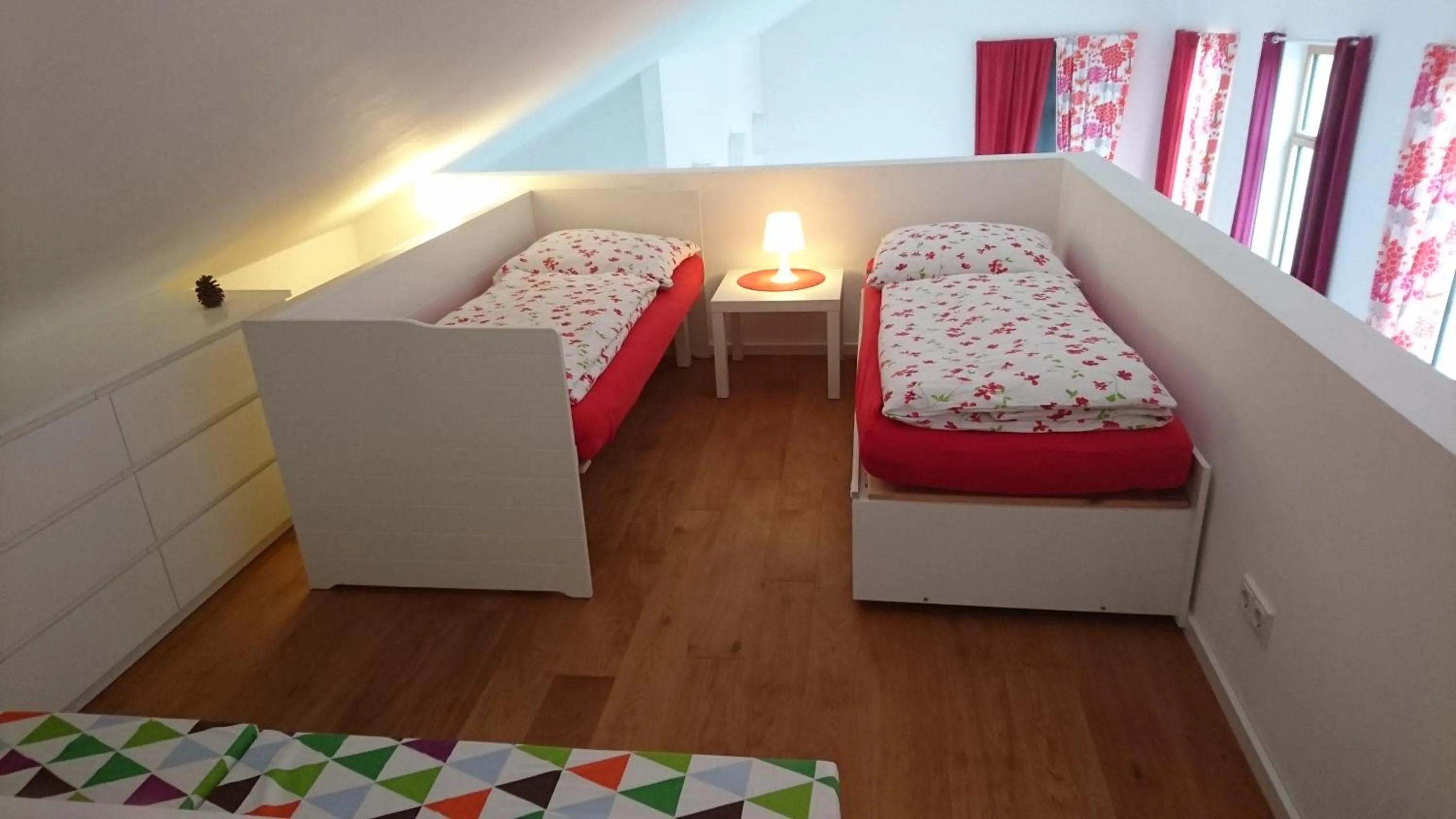 Bed in Jordanshof Rot