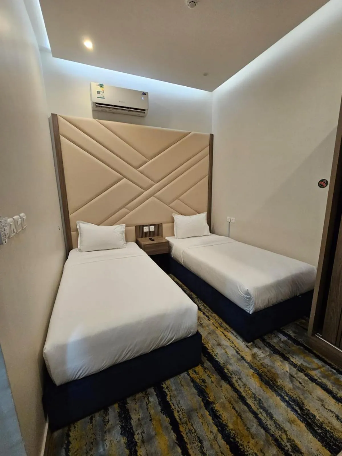 Bed in Emmar Al Dyar