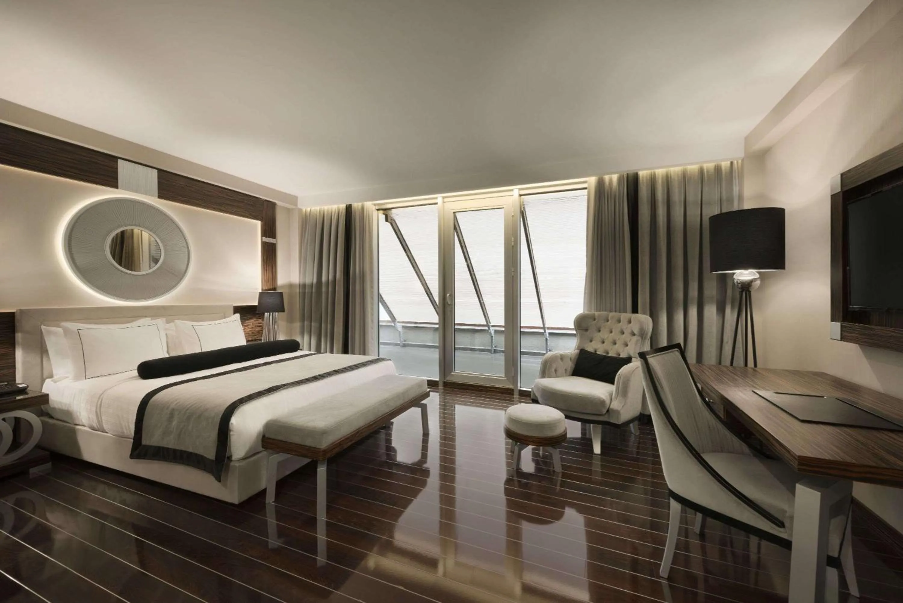 Photo of the whole room, Bed in Ramada Hotel & Suites Sisli