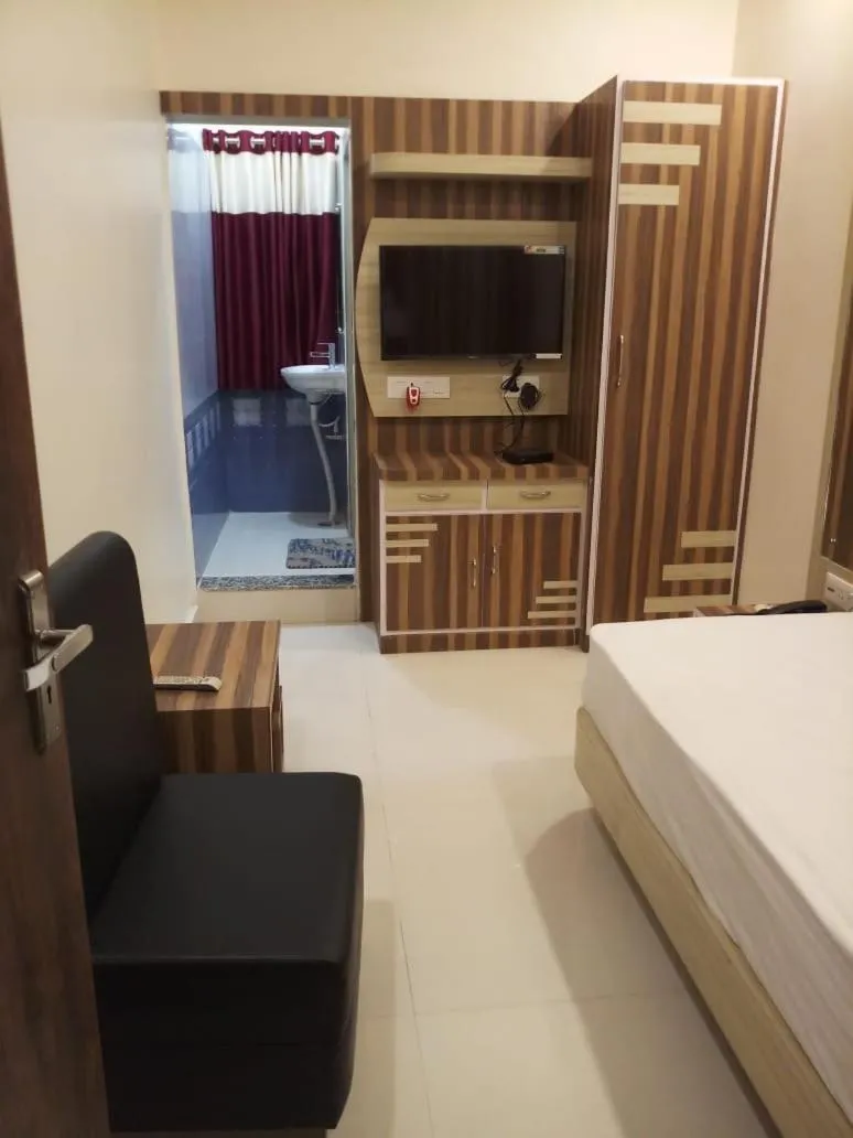 Bed in HOTEL R K RESIDENCY MUZAFFARPUR