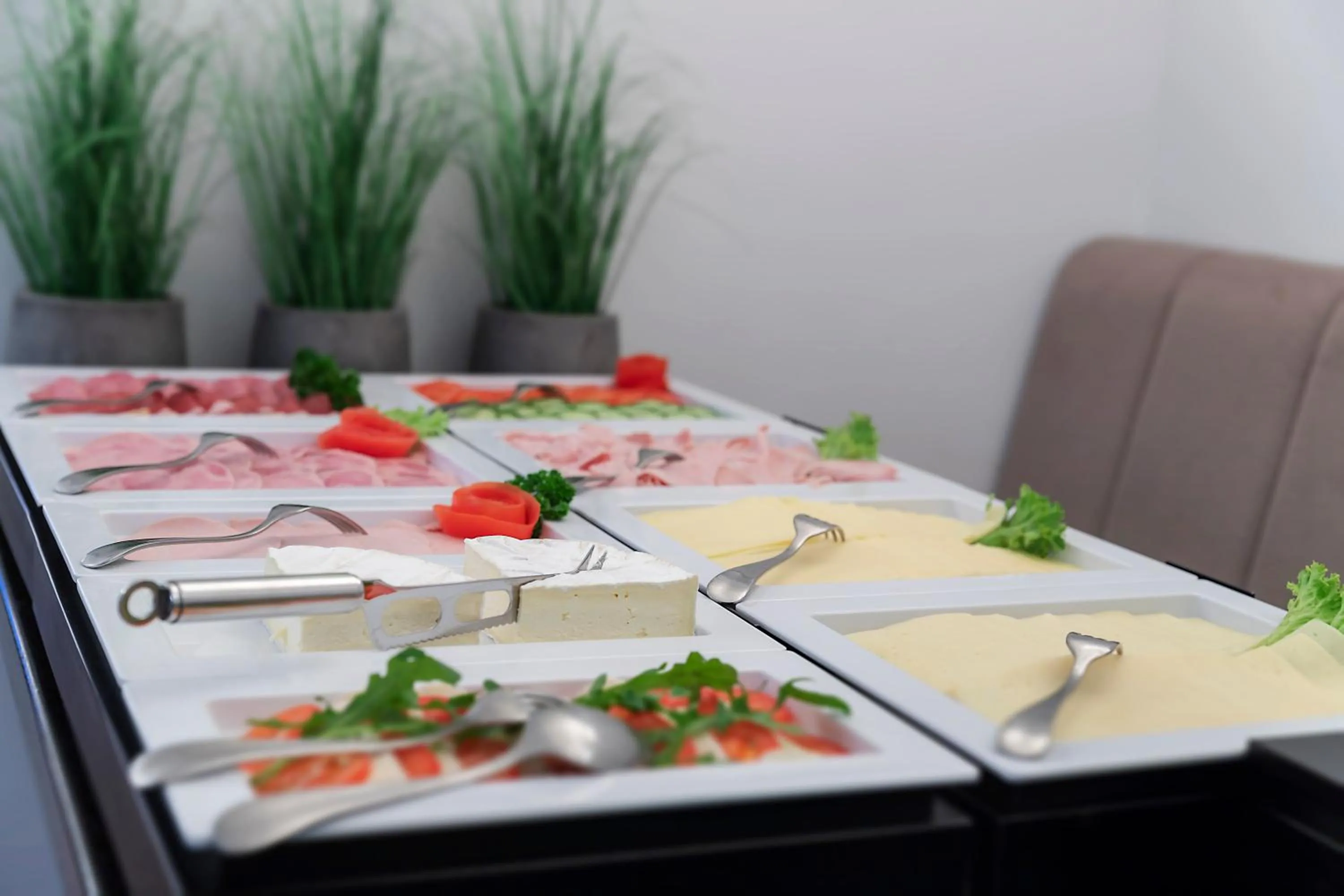 Continental breakfast in Beach Hotel California