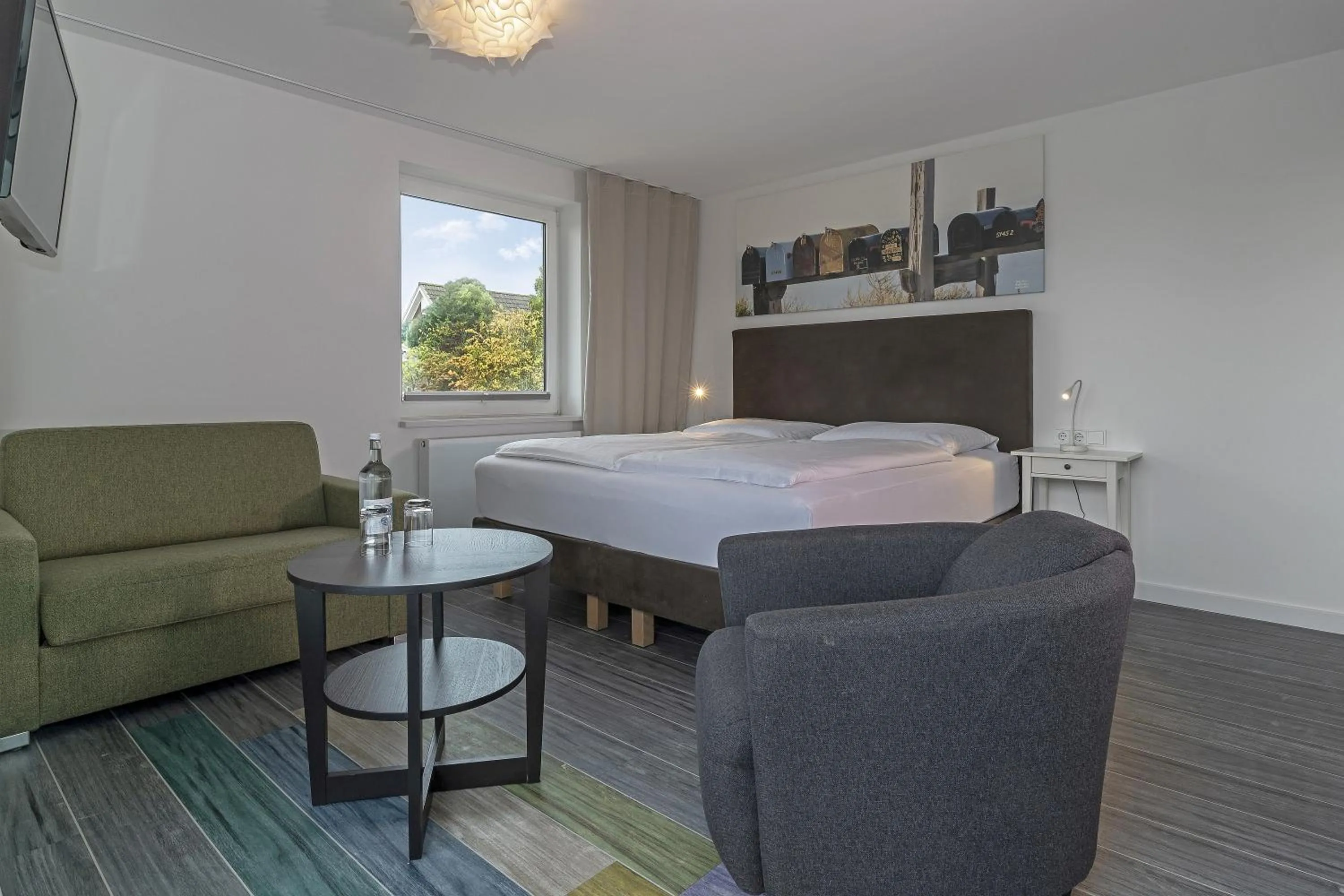 Photo of the whole room, Bed in Beach Hotel California