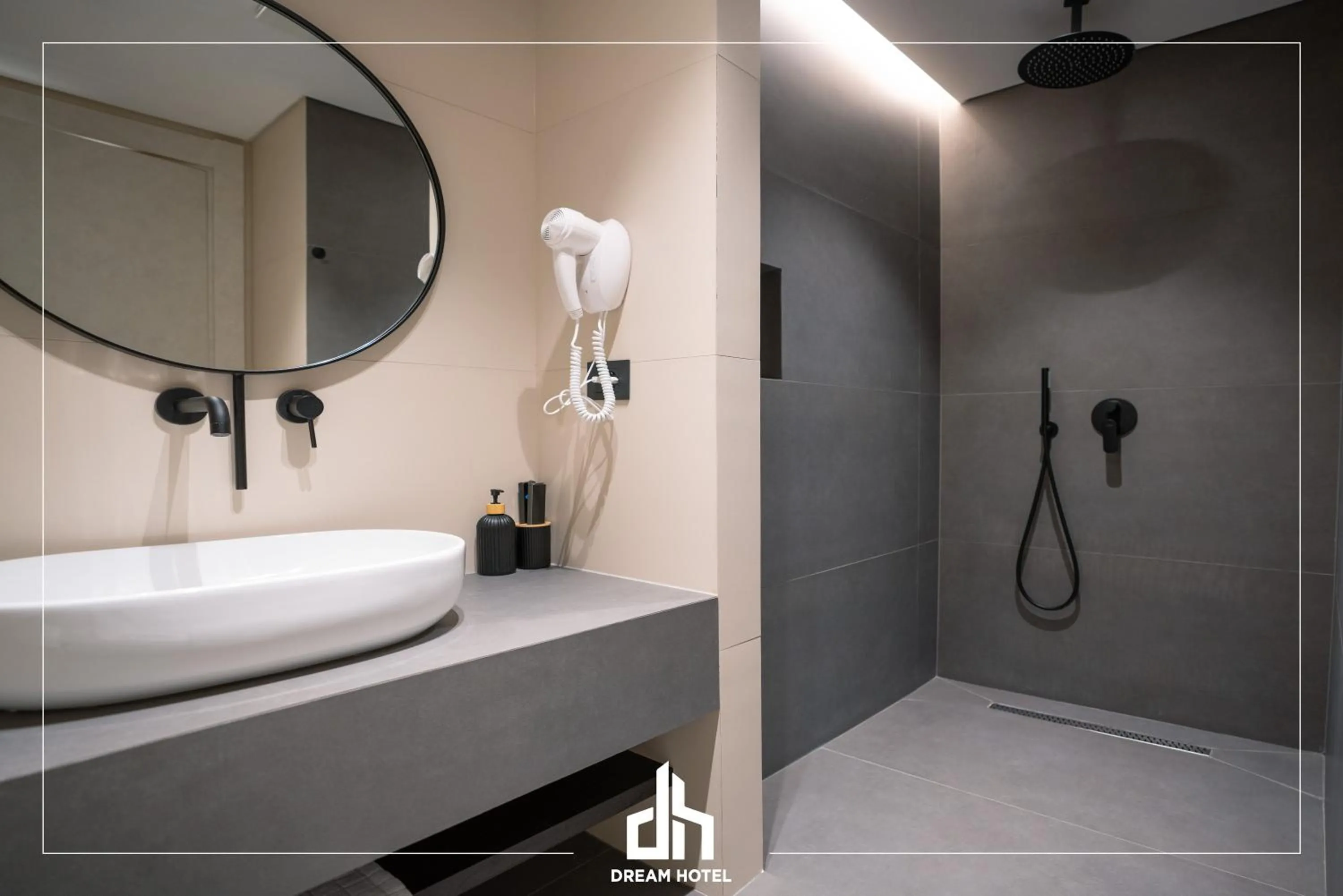 Bathroom in DREAM HOTEL SARANDA