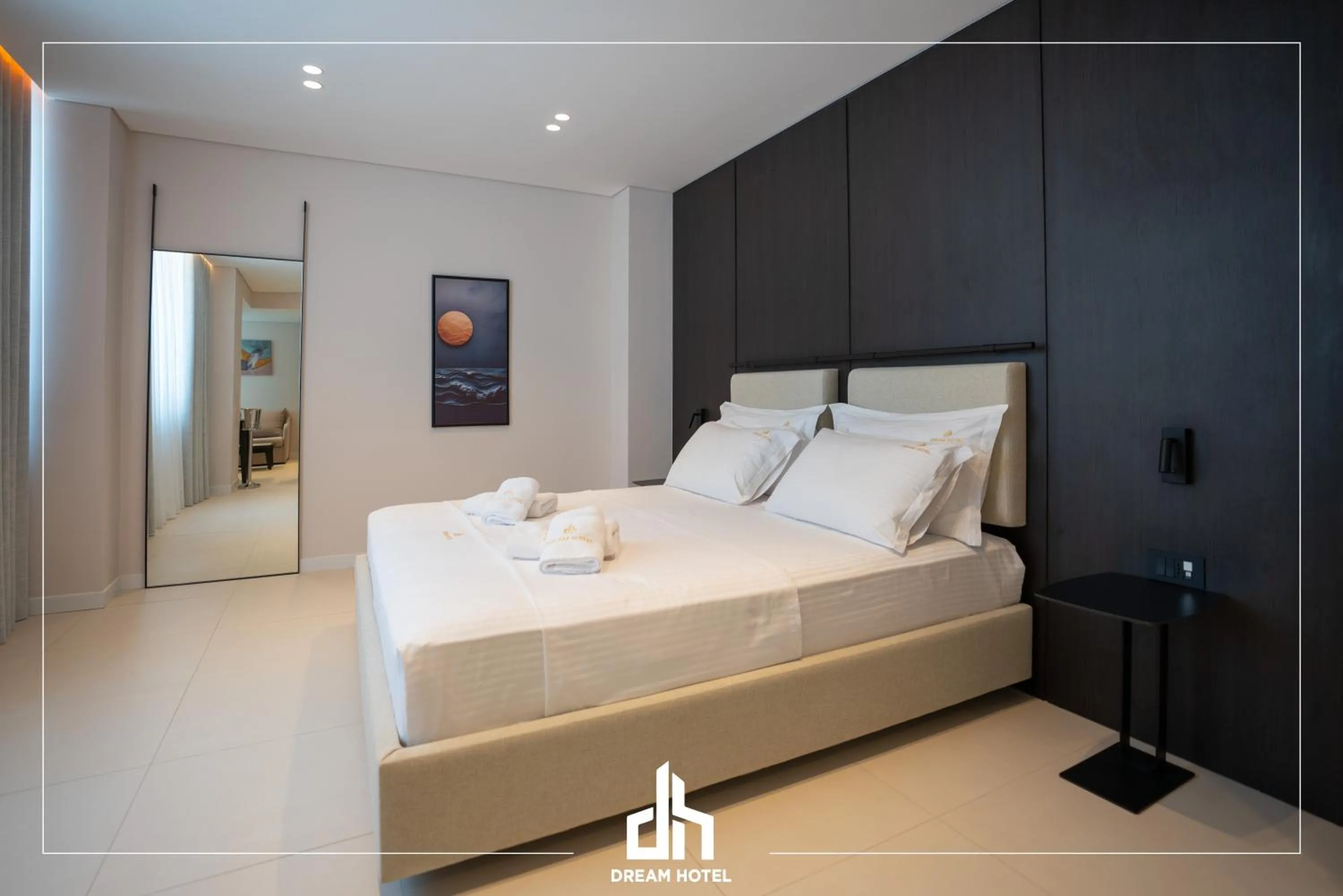 Bed in DREAM HOTEL SARANDA